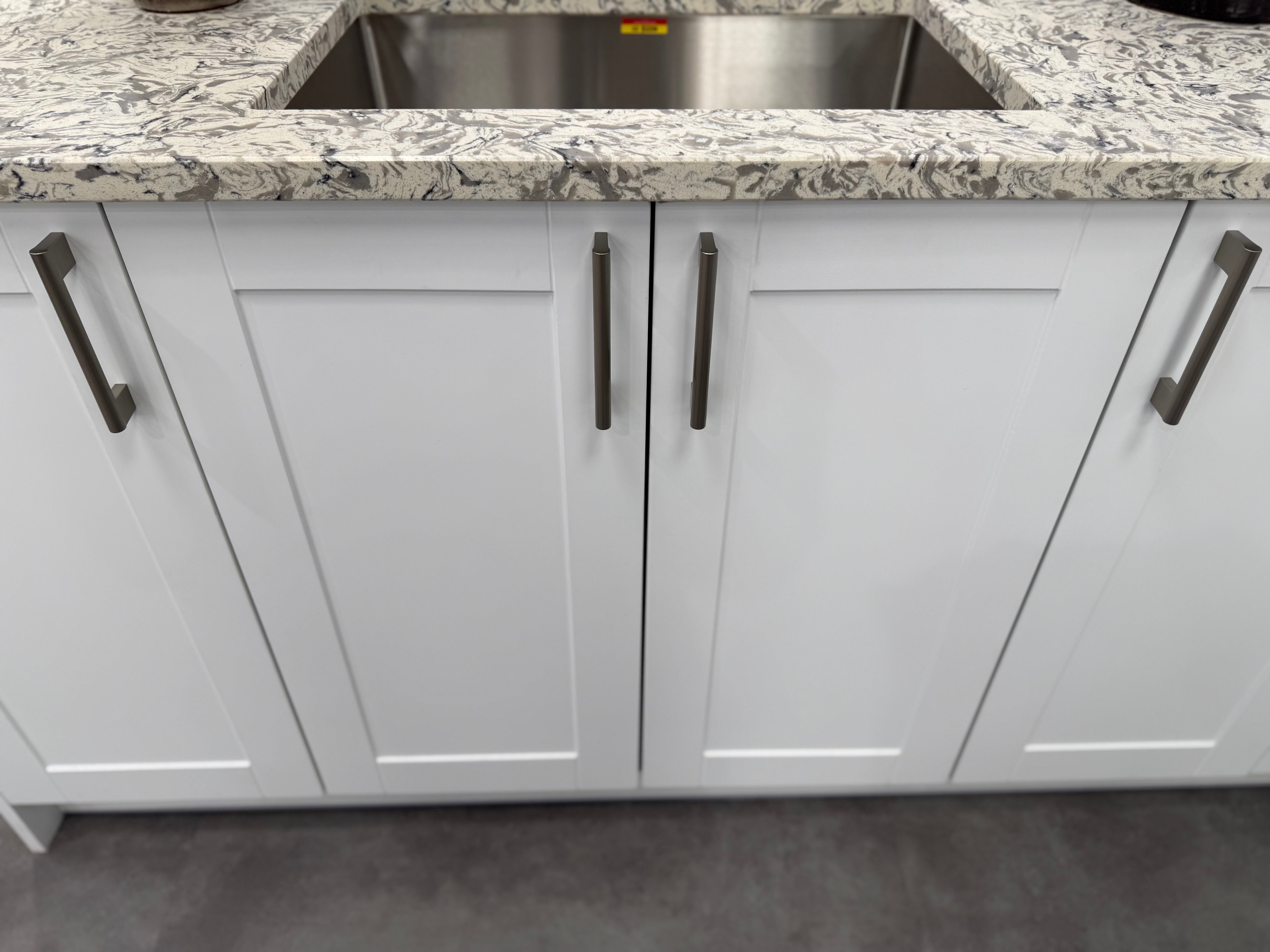 Wren Infinity Shaker Classic Matte White Kitchen