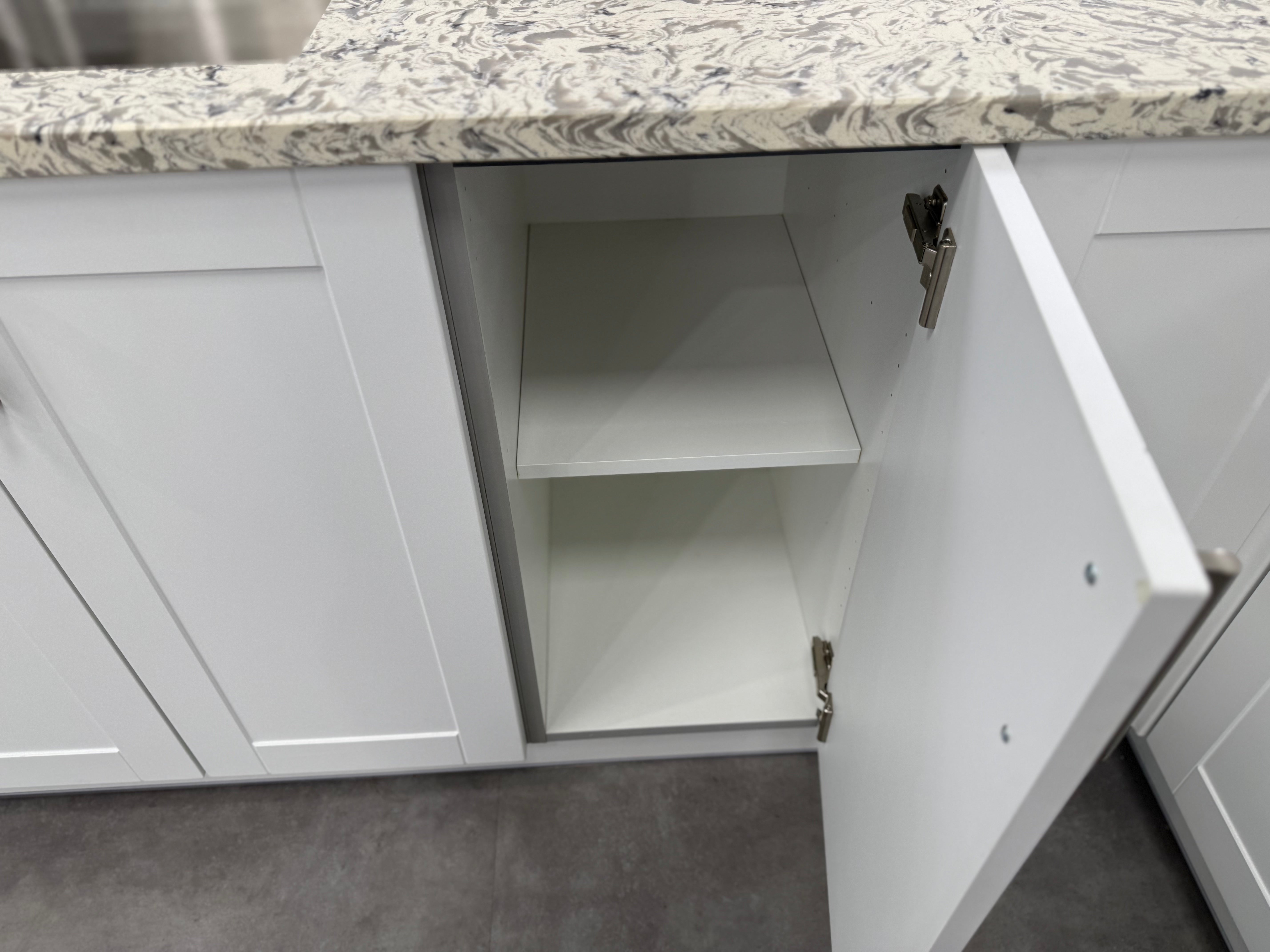 Wren Infinity Shaker Classic Matte White Kitchen