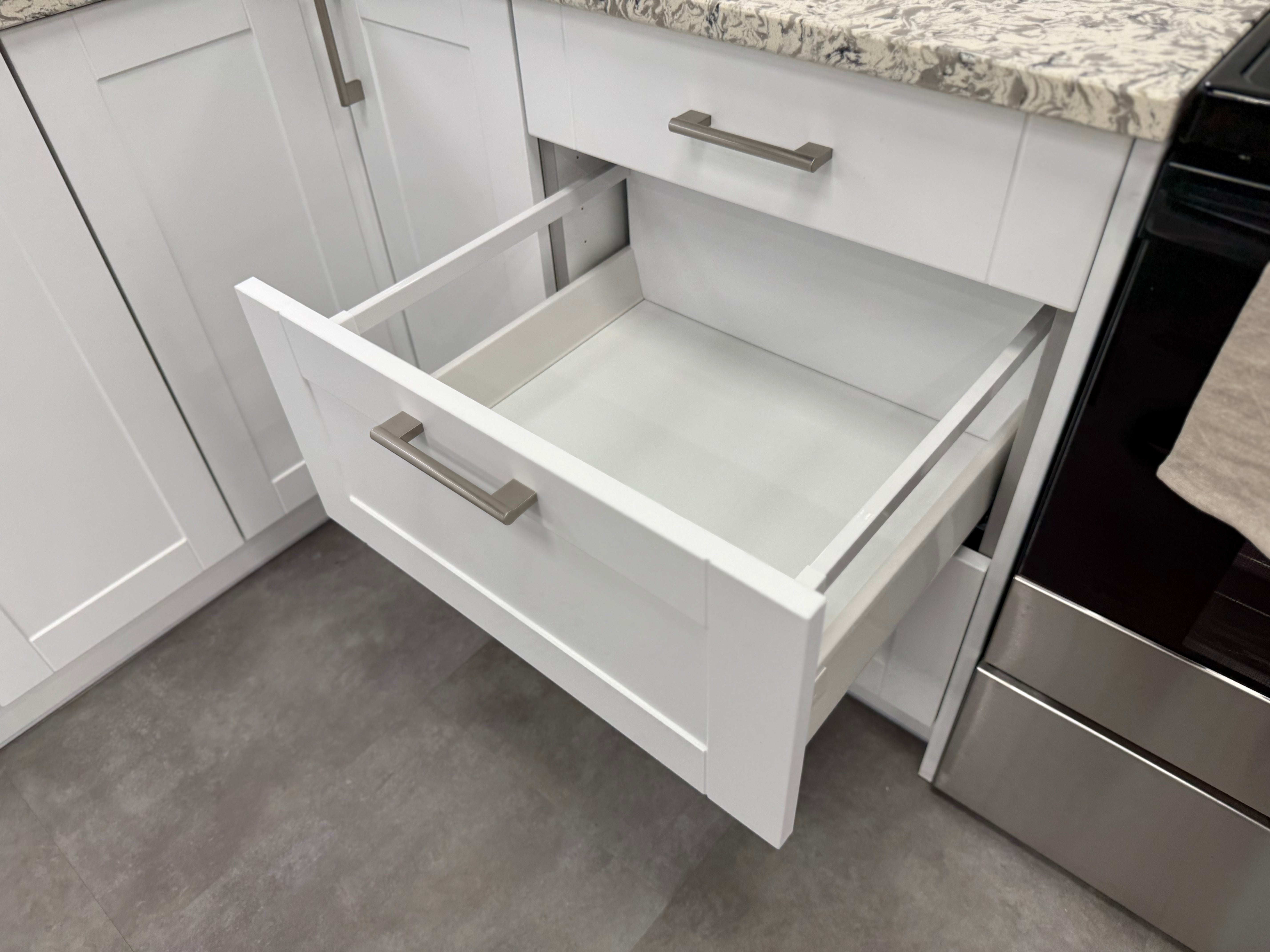 Wren Infinity Shaker Classic Matte White Kitchen