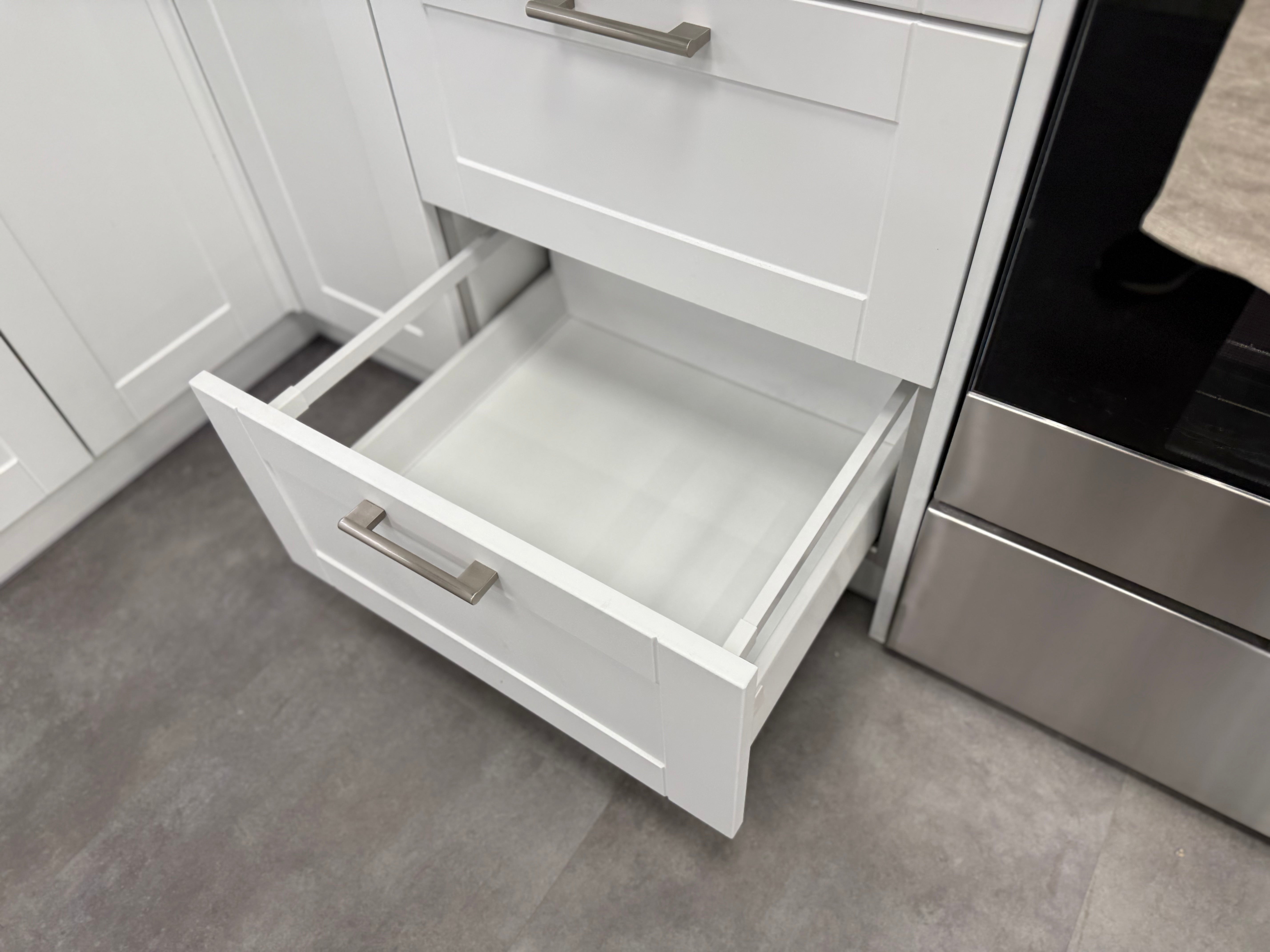 Wren Infinity Shaker Classic Matte White Kitchen