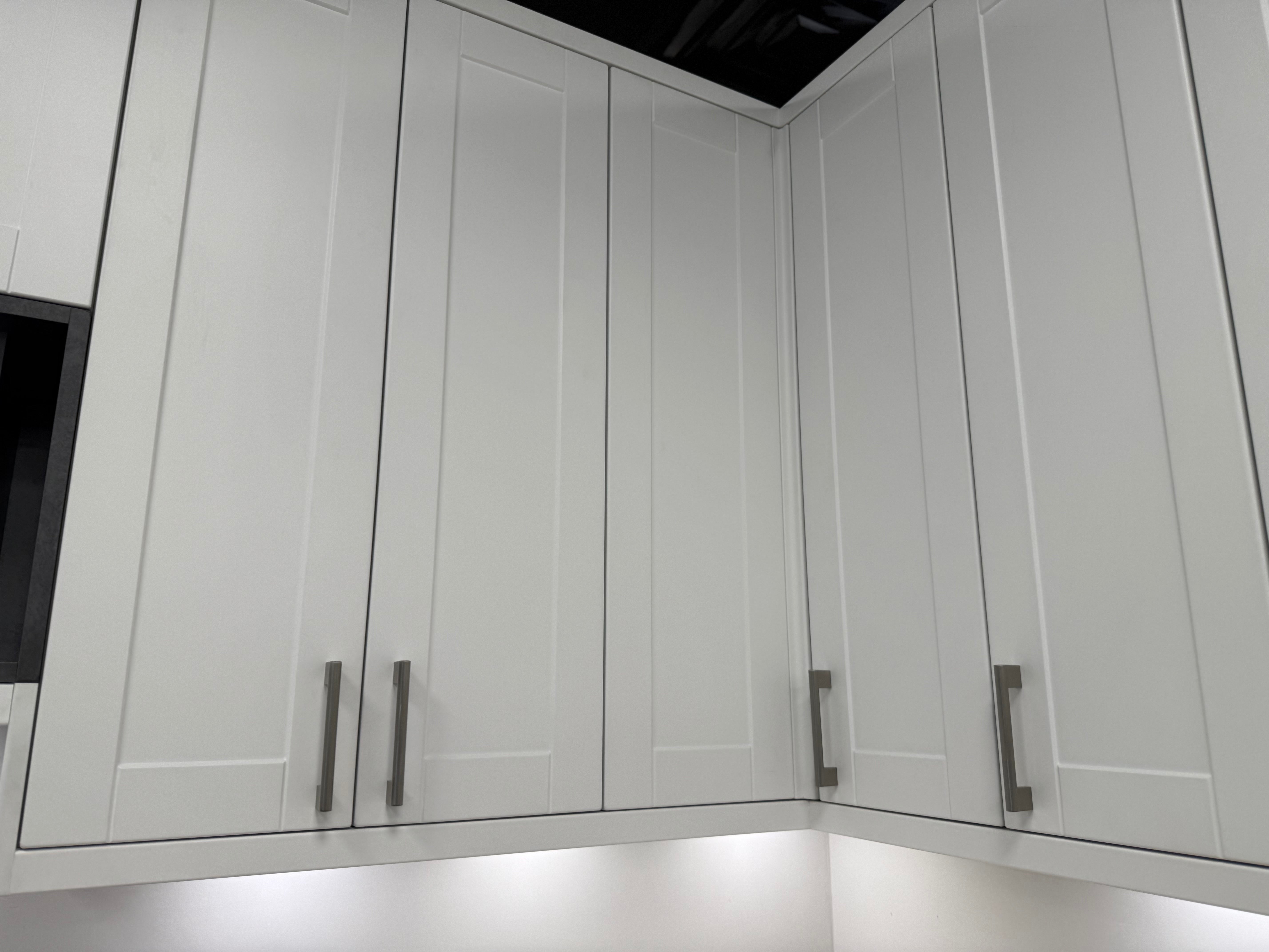 Wren Infinity Shaker Classic Matte White Kitchen