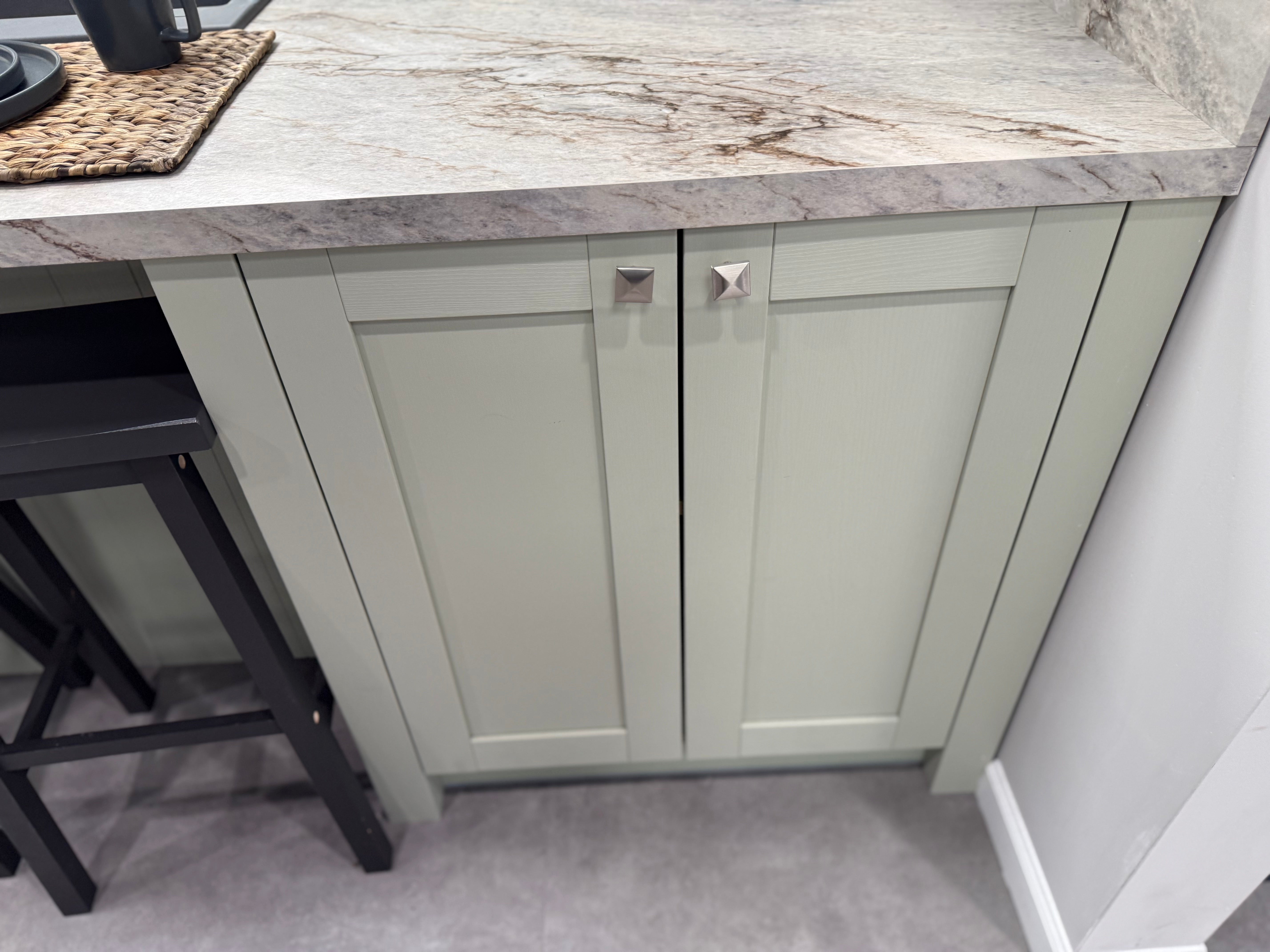 Wren Infinity Plus Shaker Forest Classic Thyme Grain Kitchen