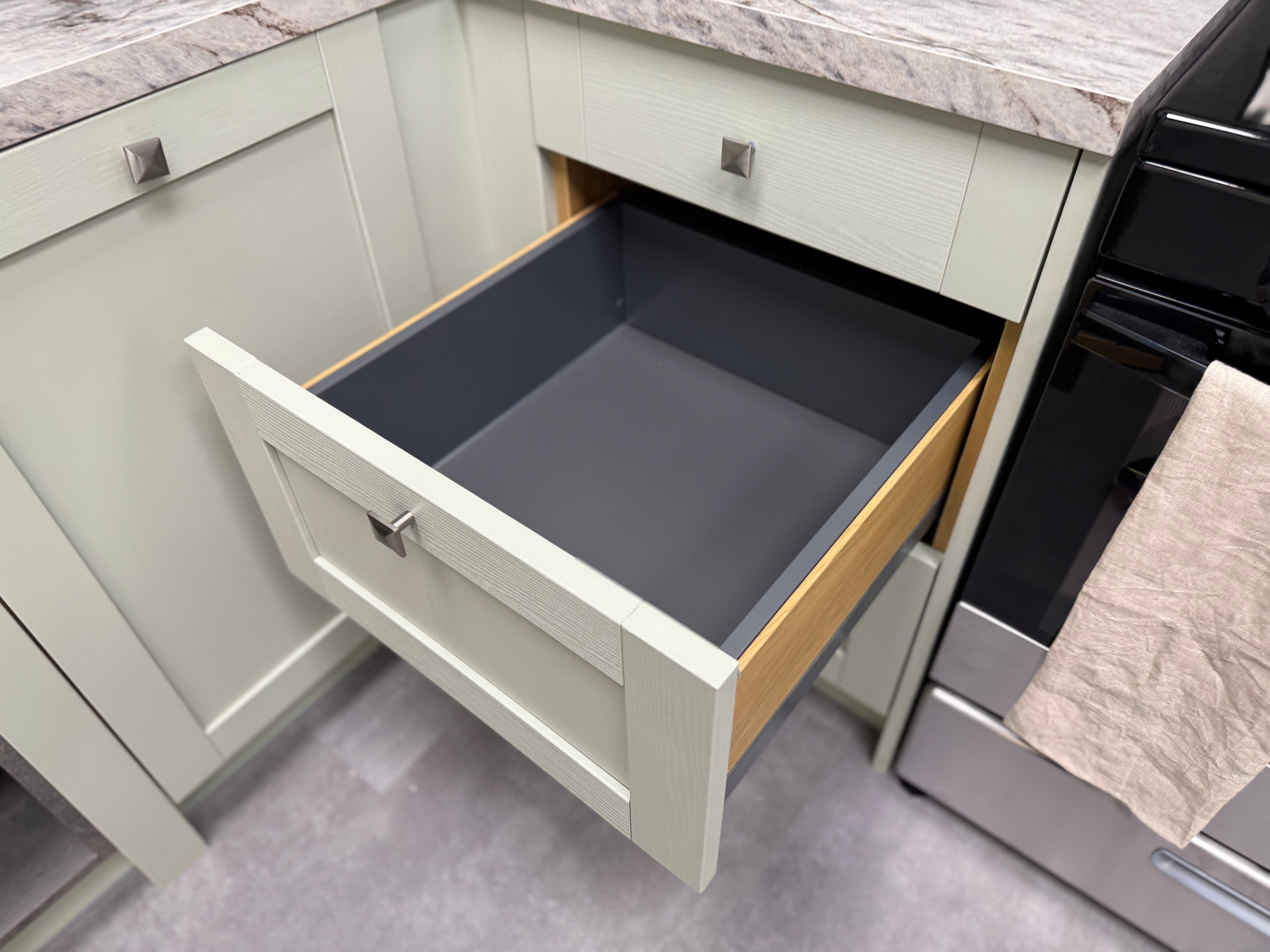Wren Infinity Plus Shaker Forest Classic Thyme Grain Kitchen