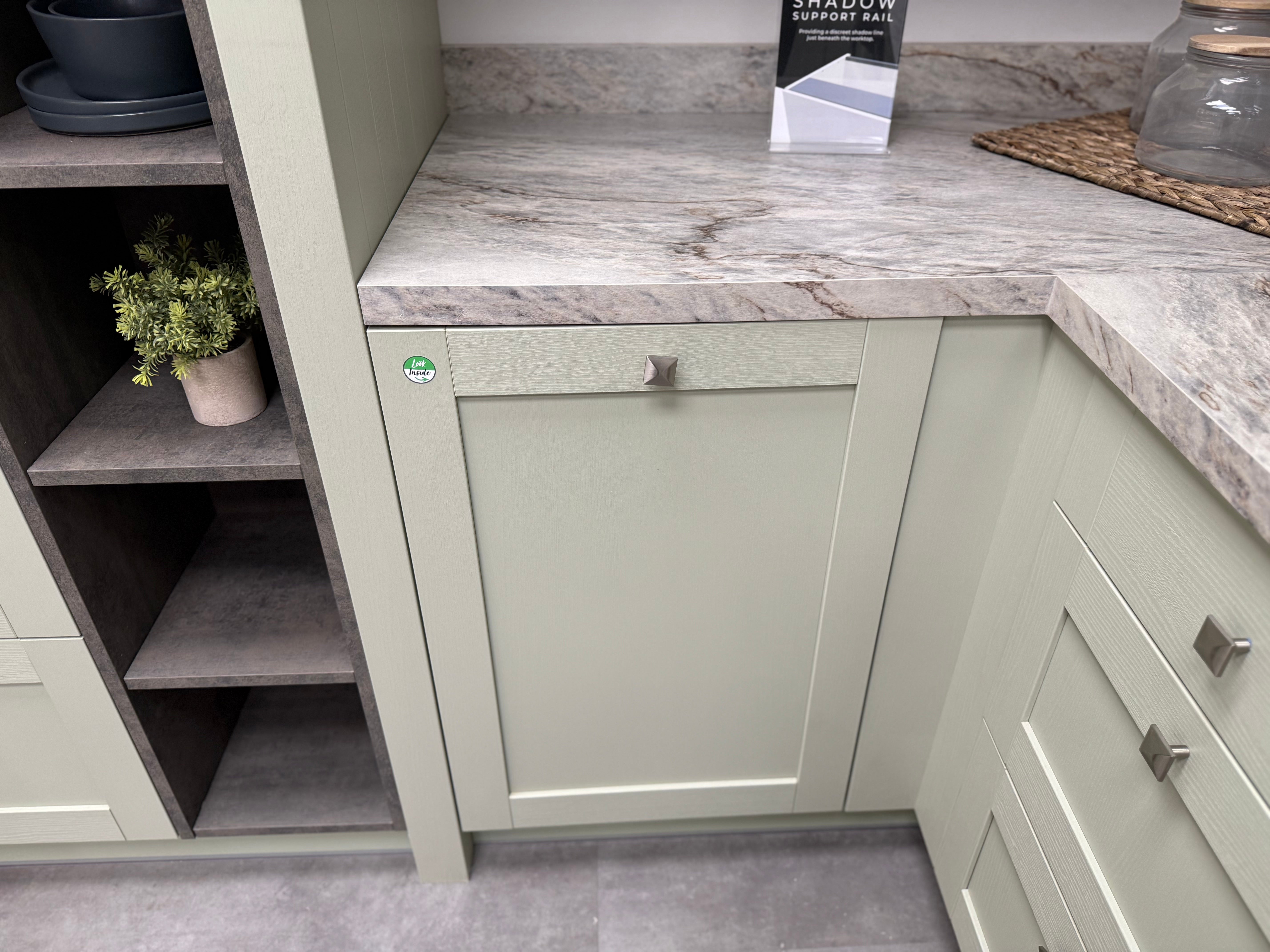 Wren Infinity Plus Shaker Forest Classic Thyme Grain Kitchen