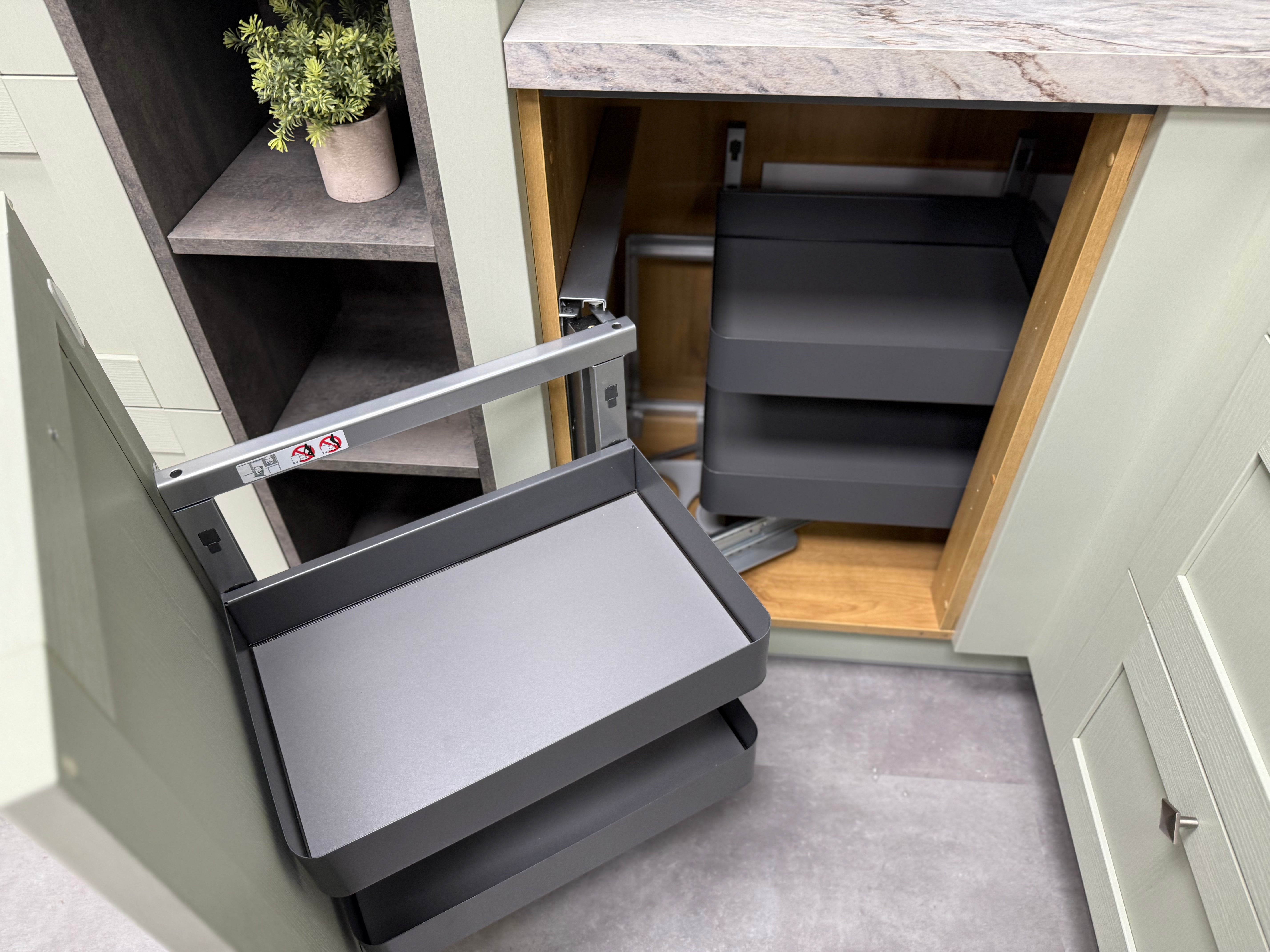 Wren Infinity Plus Shaker Forest Classic Thyme Grain Kitchen