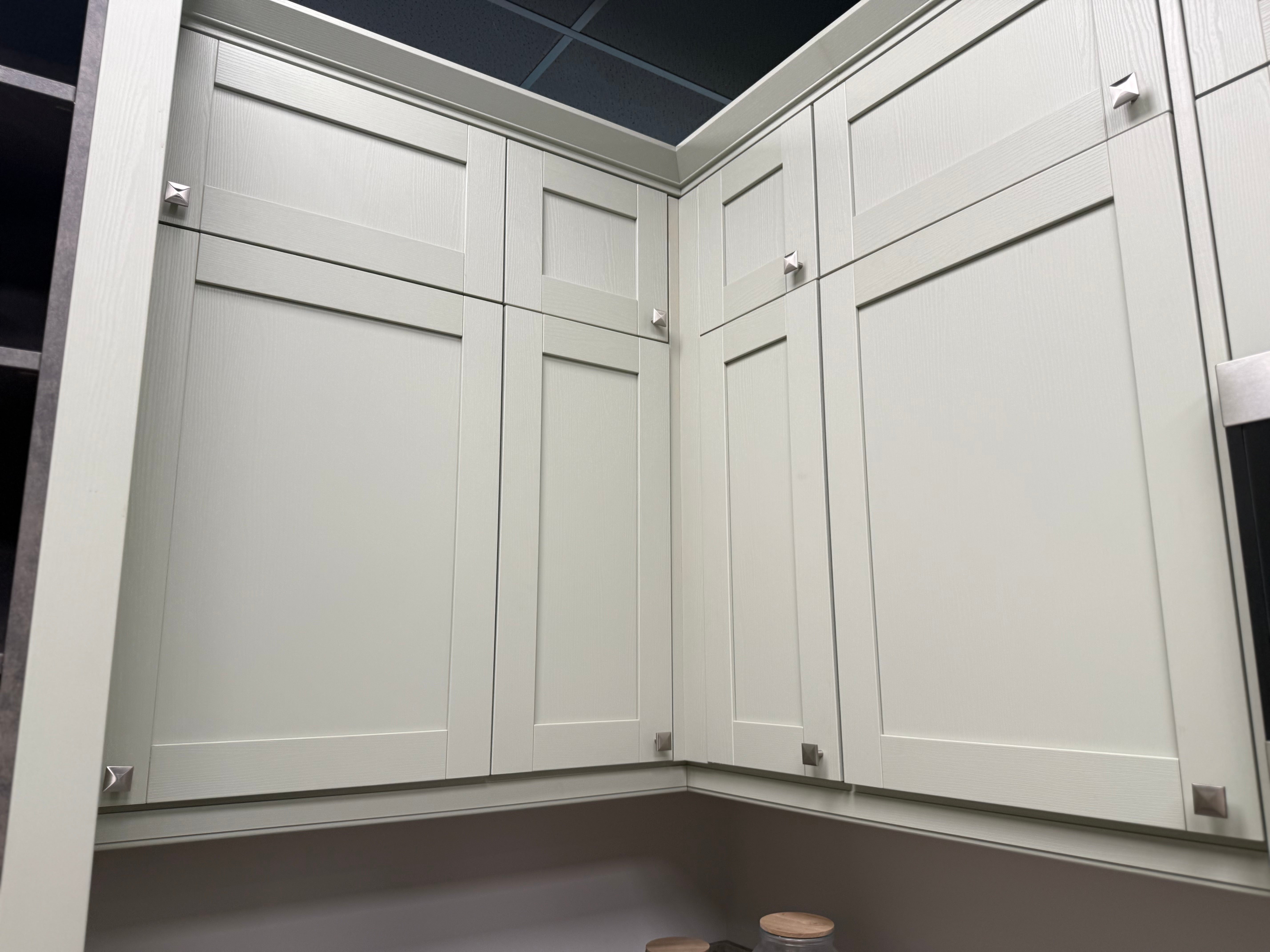 Wren Infinity Plus Shaker Forest Classic Thyme Grain Kitchen
