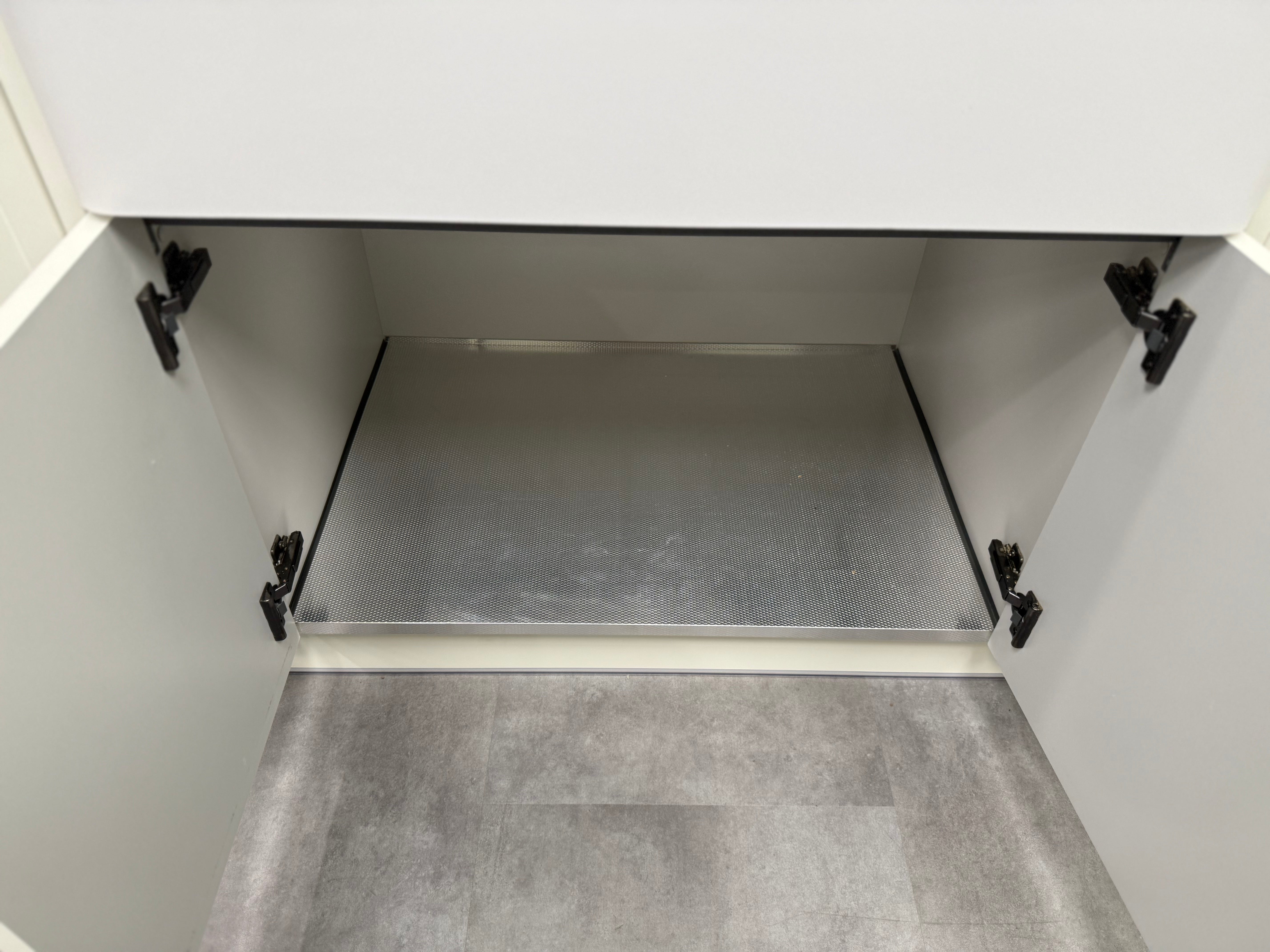 Wren Infinity Plus Country Juratek Cream Matte Pantry Wall
