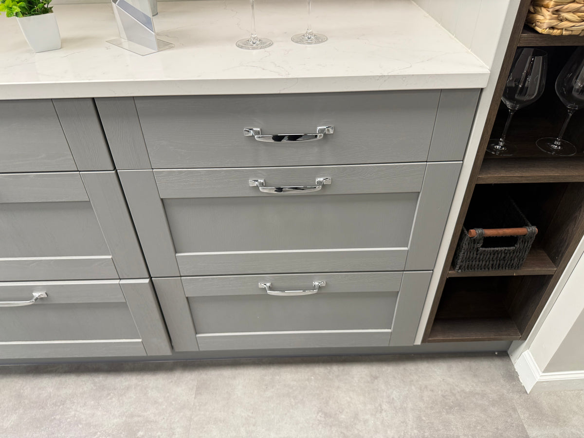 Wren Shaker Forest Classic Dust Gray & Shadow Grain Kitchen