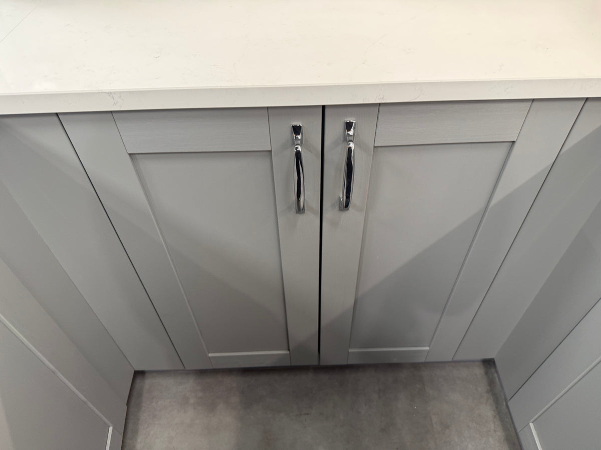 Wren Shaker Forest Classic Dust Gray & Shadow Grain Kitchen