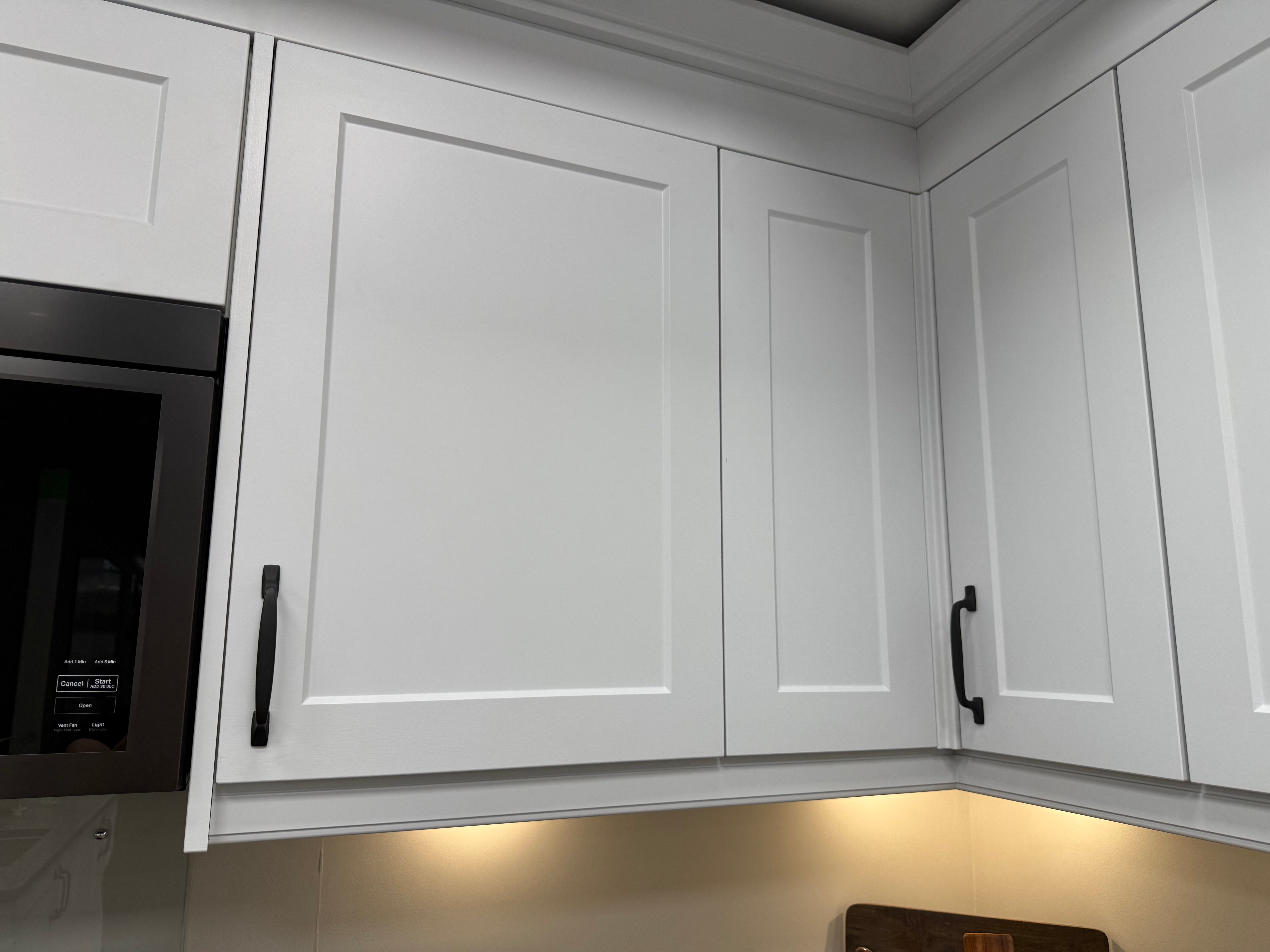 Wren Shaker Chelsea Juratek Matte Chalk White Kitchen with Island