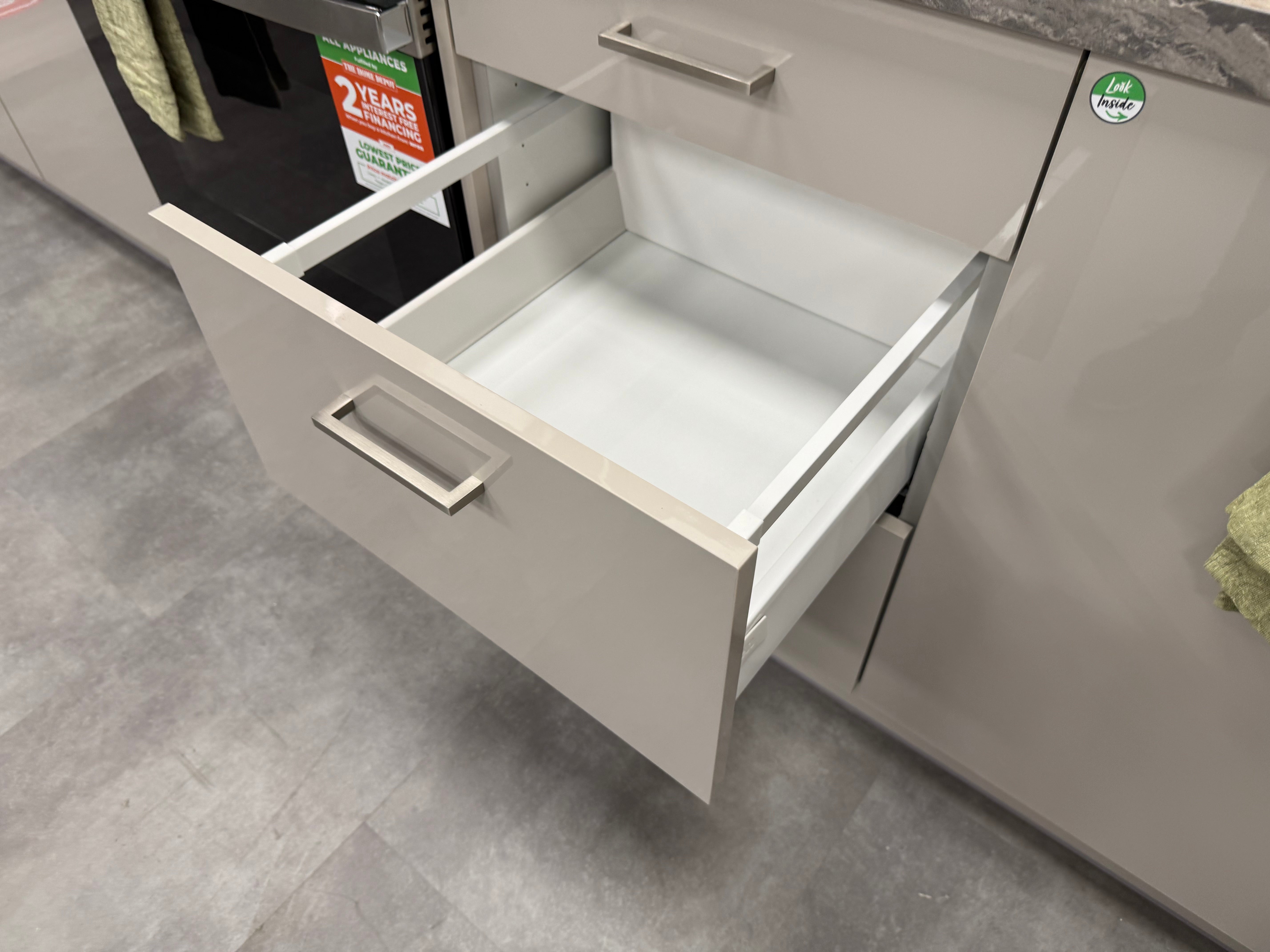 Wren Infinity Autograph Cashmere Gloss Kitchen