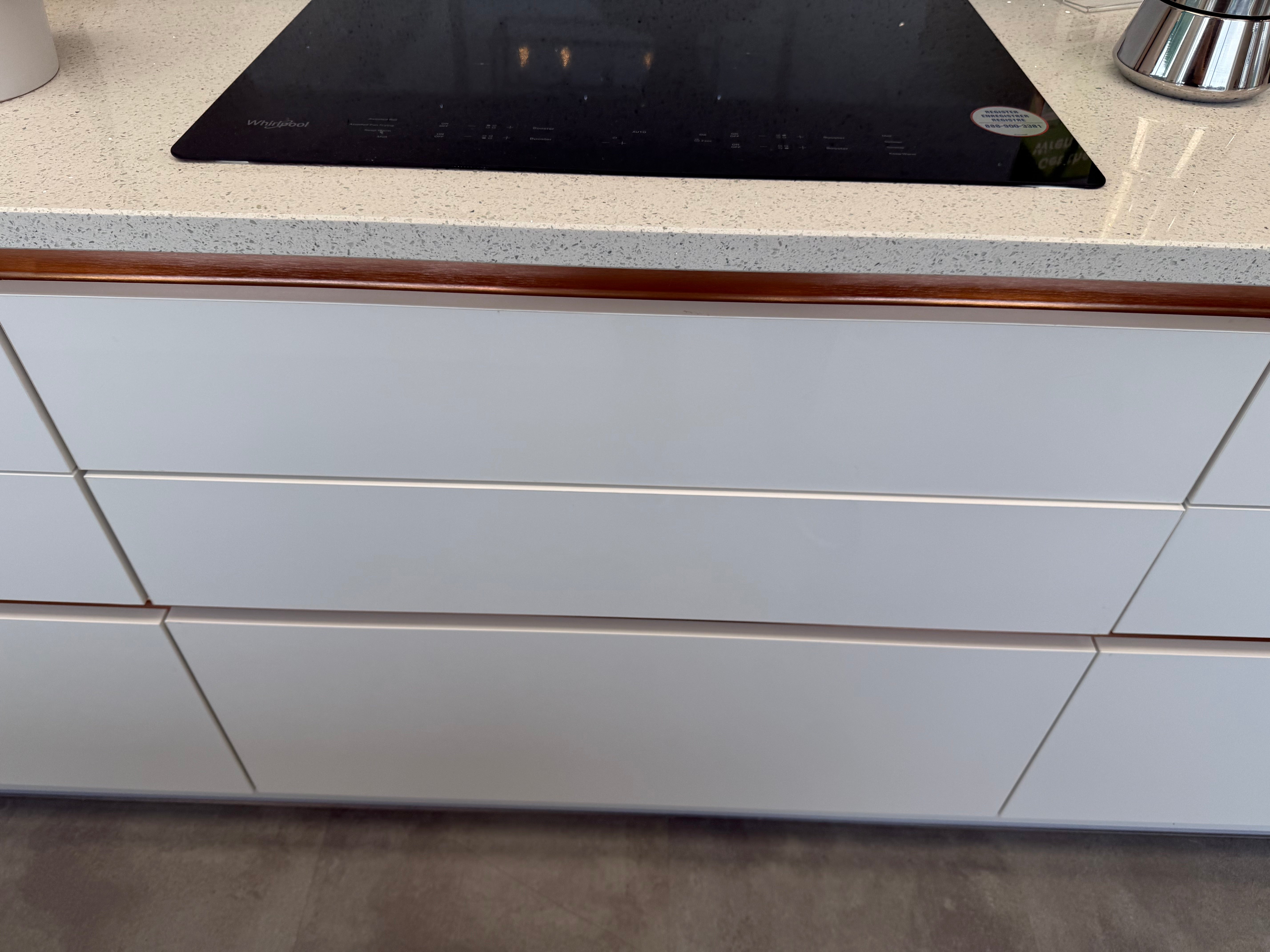 Wren Infinity Plus Milano Ultra Bianco Gloss Kitchen with Island