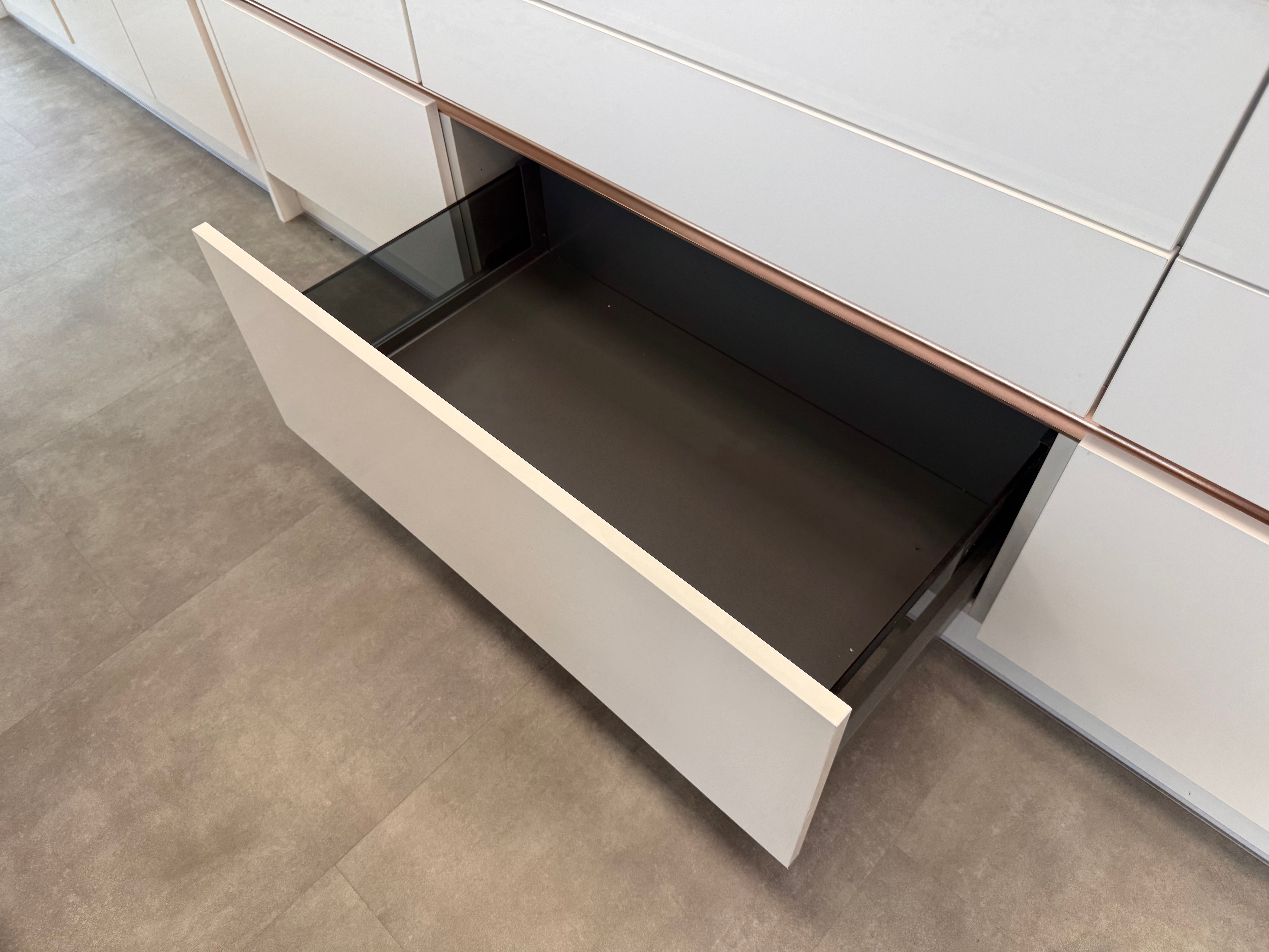 Wren Infinity Plus Milano Ultra Bianco Gloss Kitchen with Island