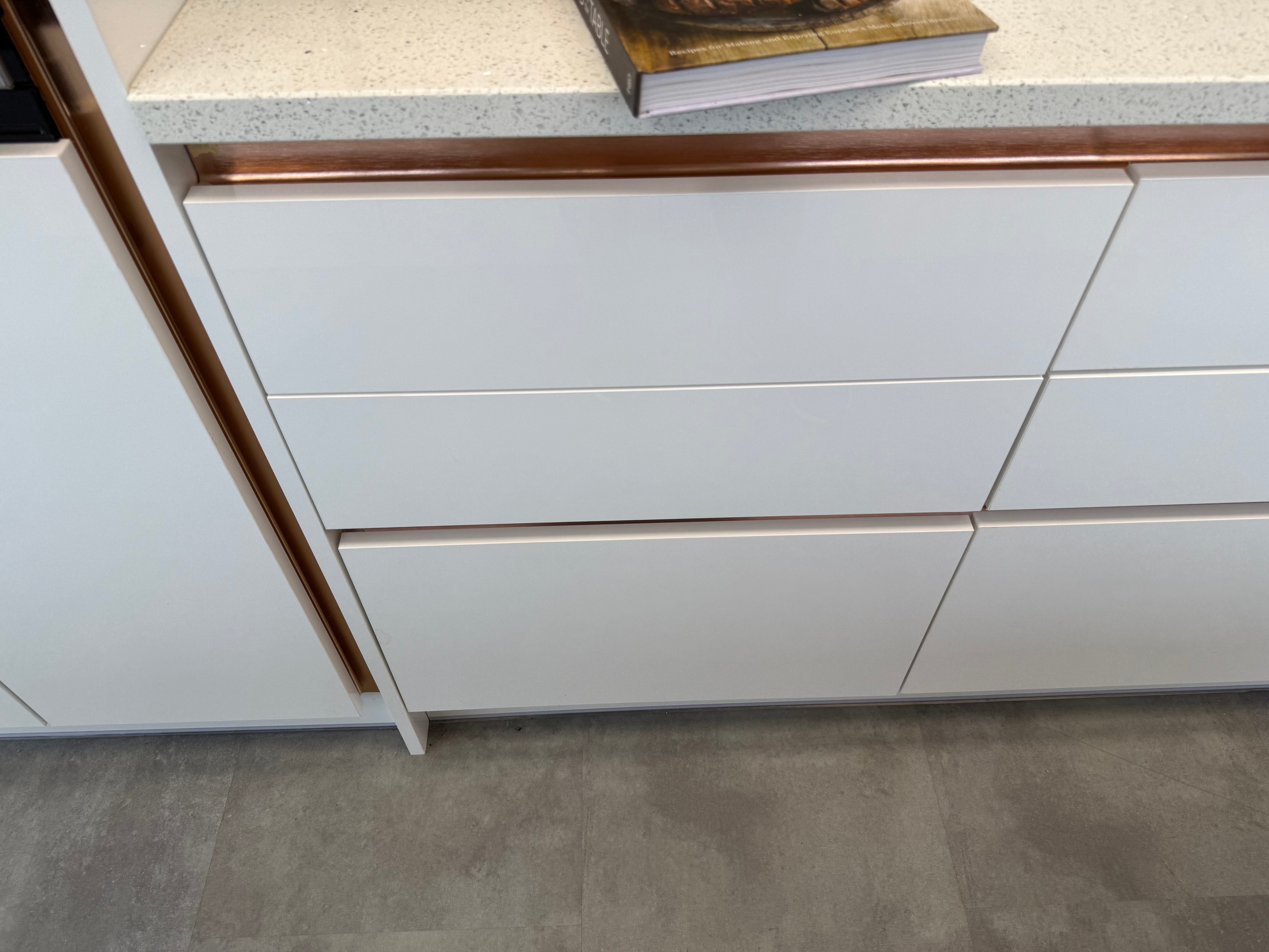 Wren Infinity Plus Milano Ultra Bianco Gloss Kitchen with Island