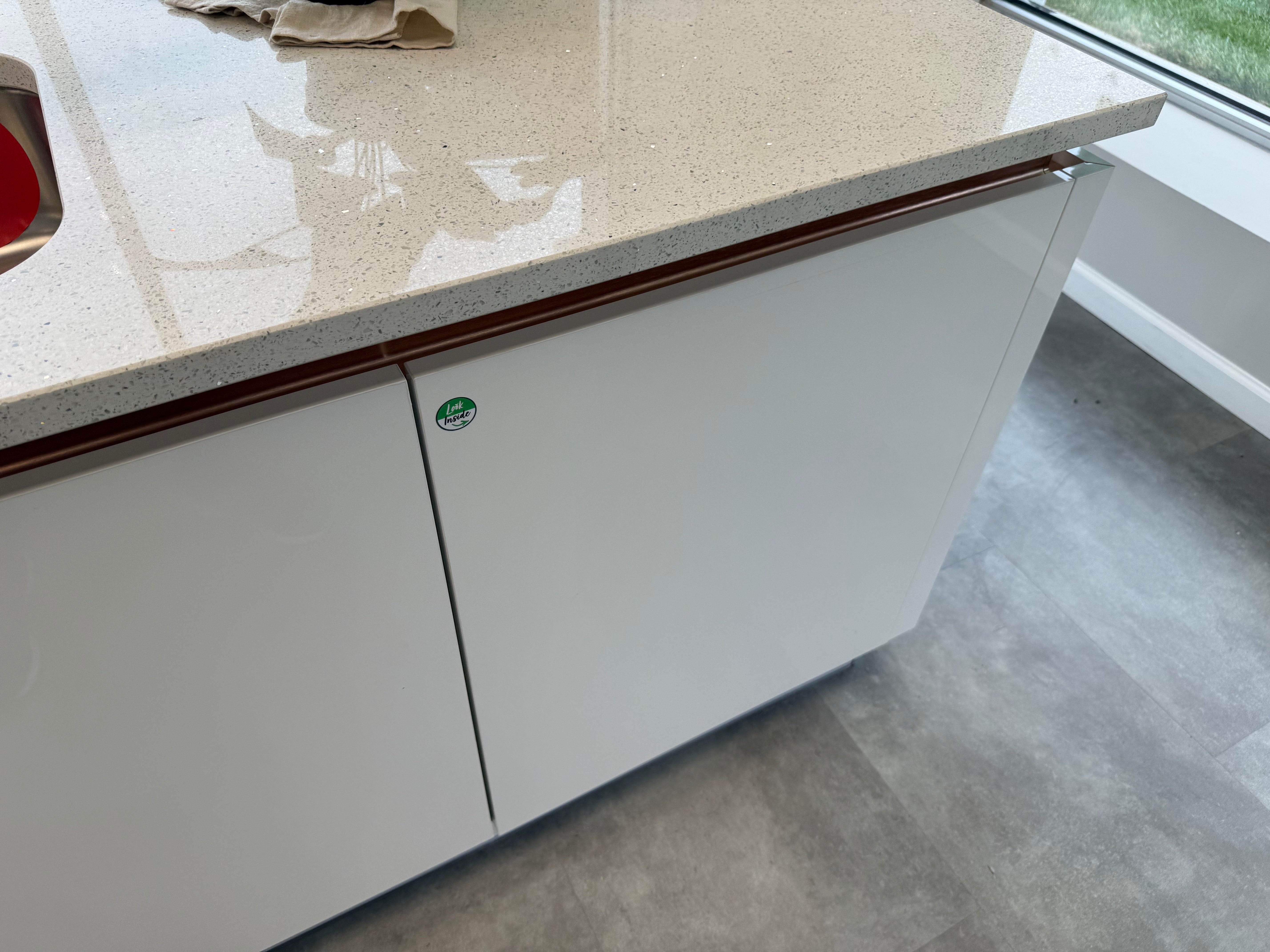 Wren Infinity Plus Milano Ultra Bianco Gloss Kitchen with Island