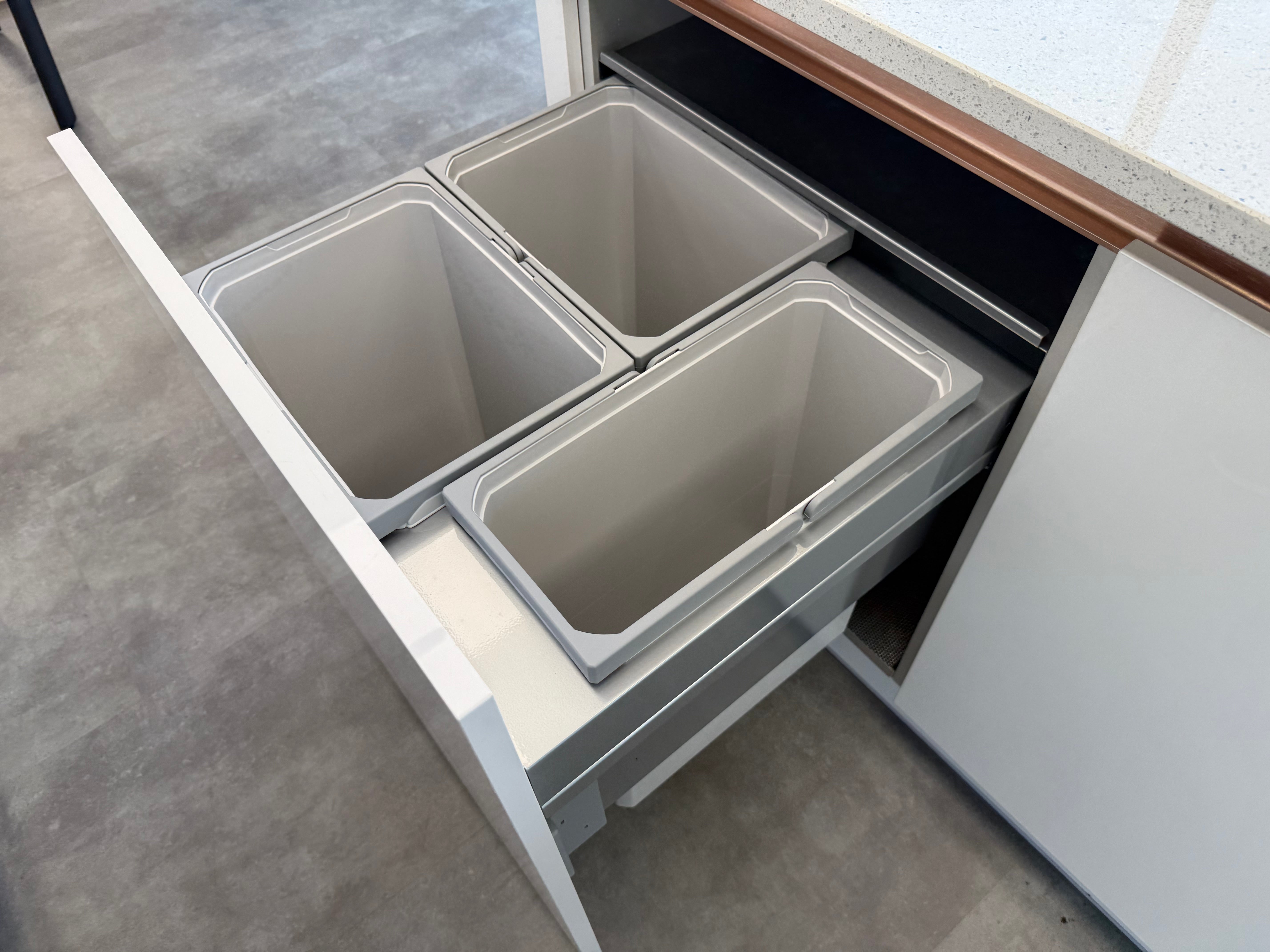Wren Infinity Plus Milano Ultra Bianco Gloss Kitchen with Island