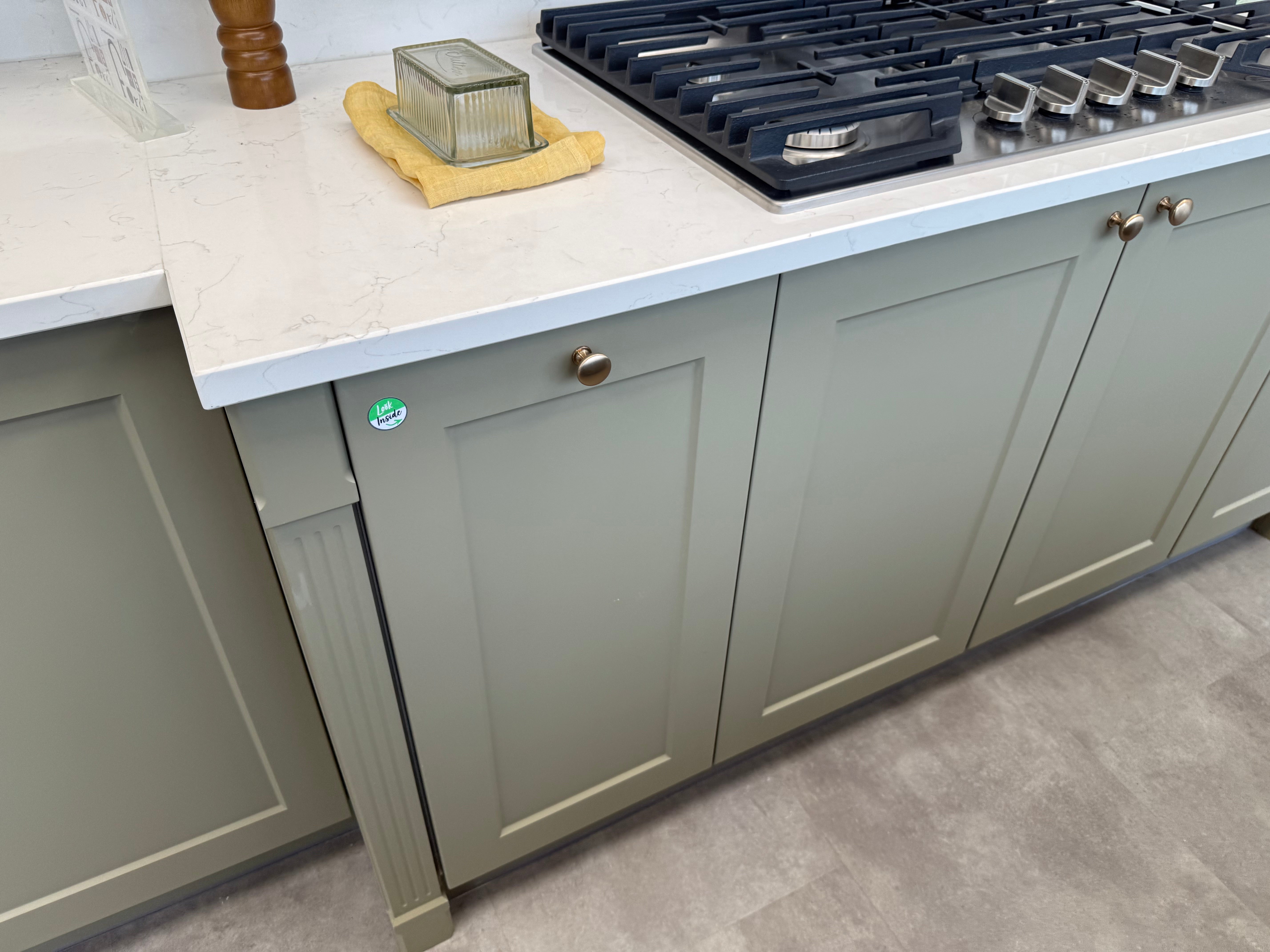 Wren Shaker Chelsea Juratek Mushroom & Olive Green Matte Kitchen