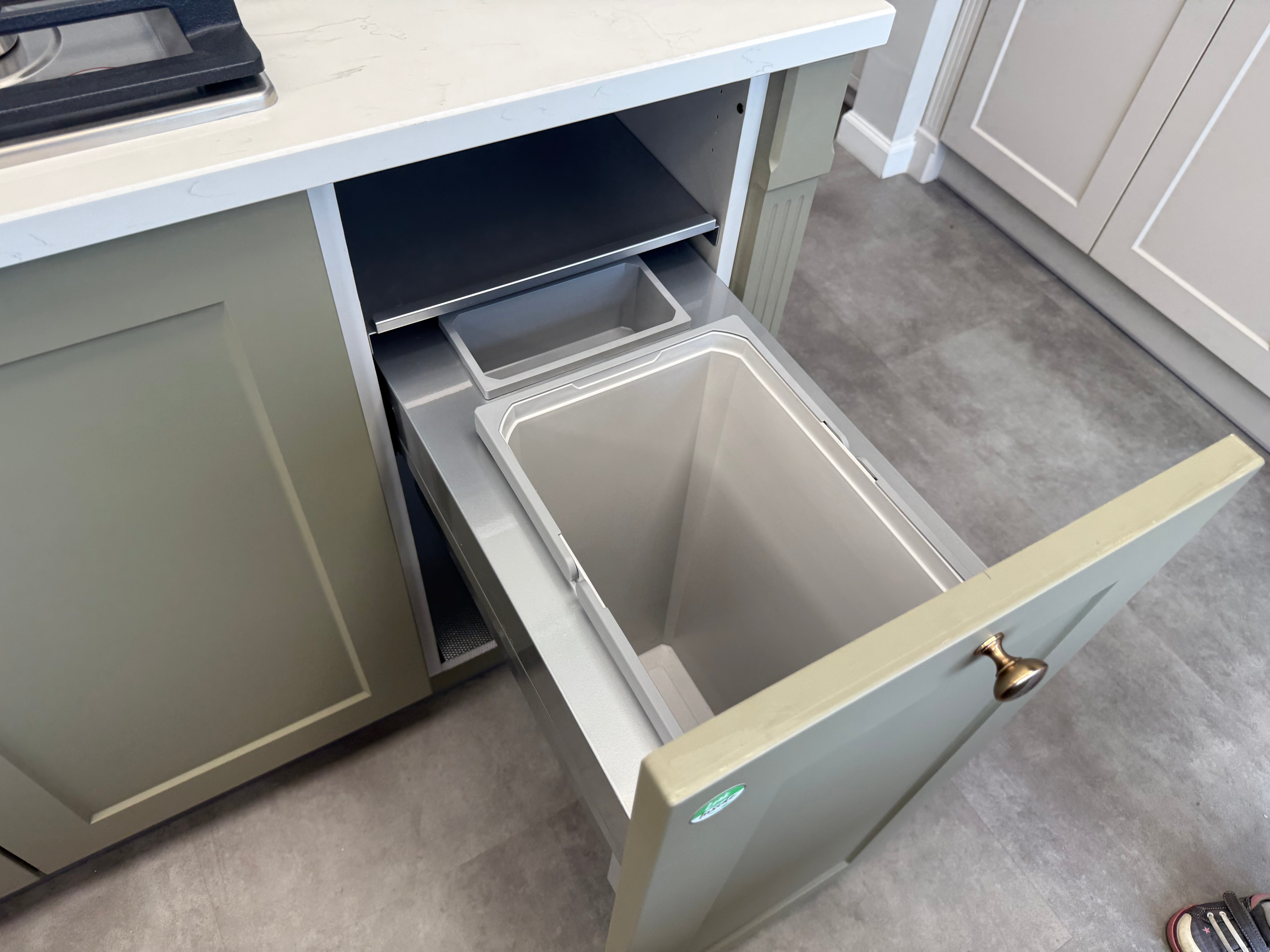 Wren Shaker Chelsea Juratek Mushroom & Olive Green Matte Kitchen