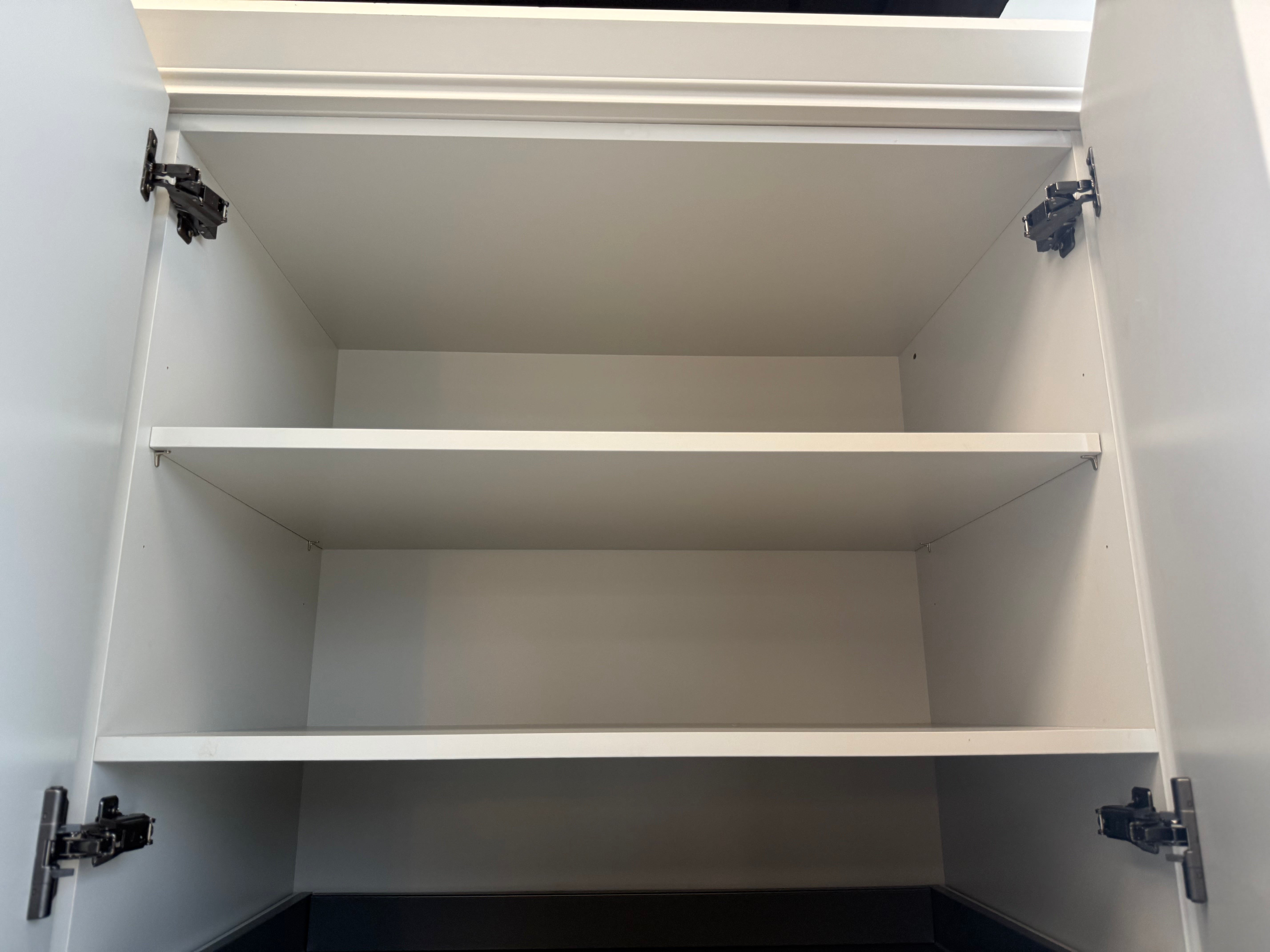 Wren Shaker Chelsea Juratek Mushroom & Olive Green Matte Kitchen