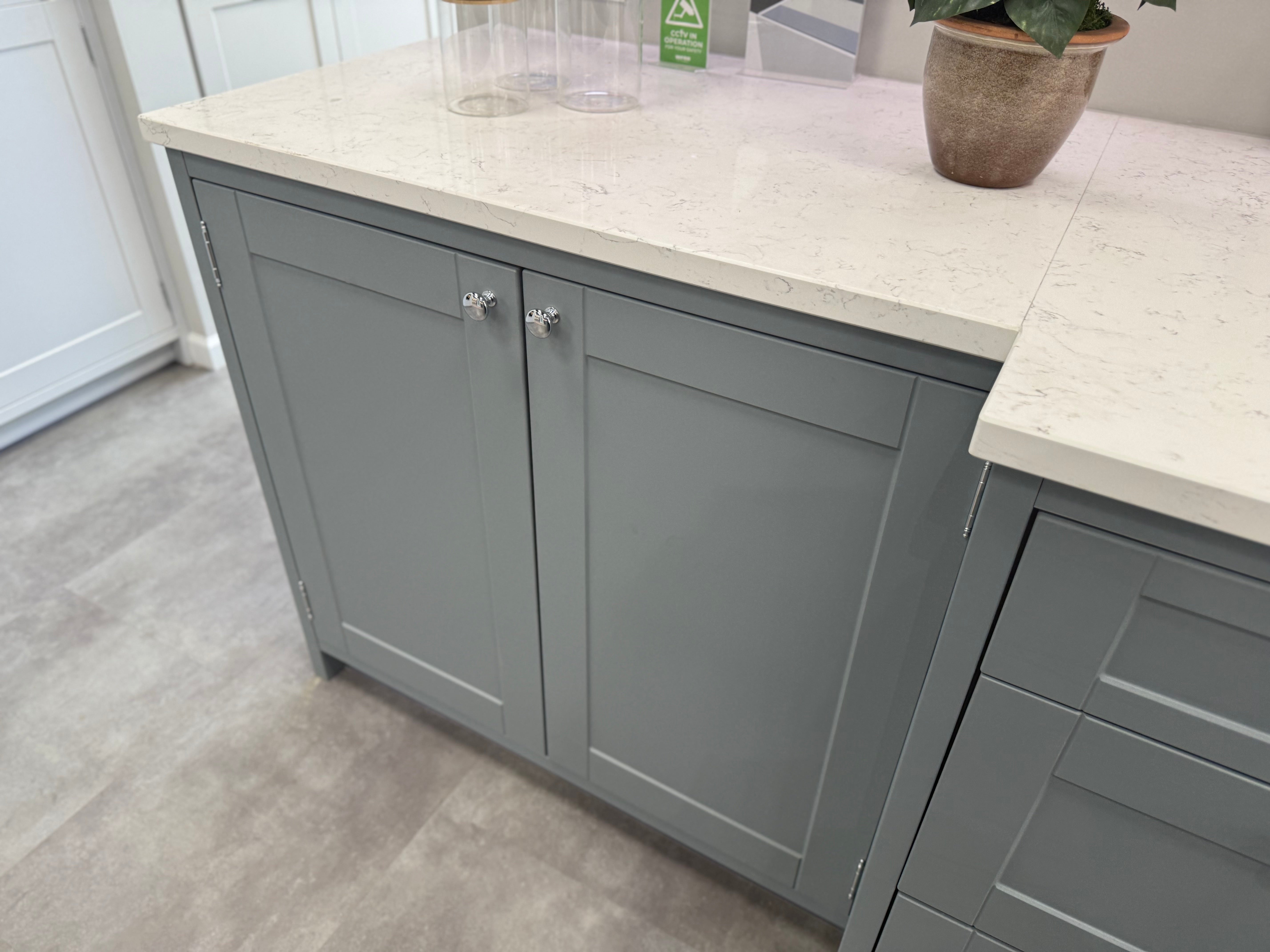 Wren Shaker Classic Juratek Winter Blue & Chalk White Matte Kitchen with Island