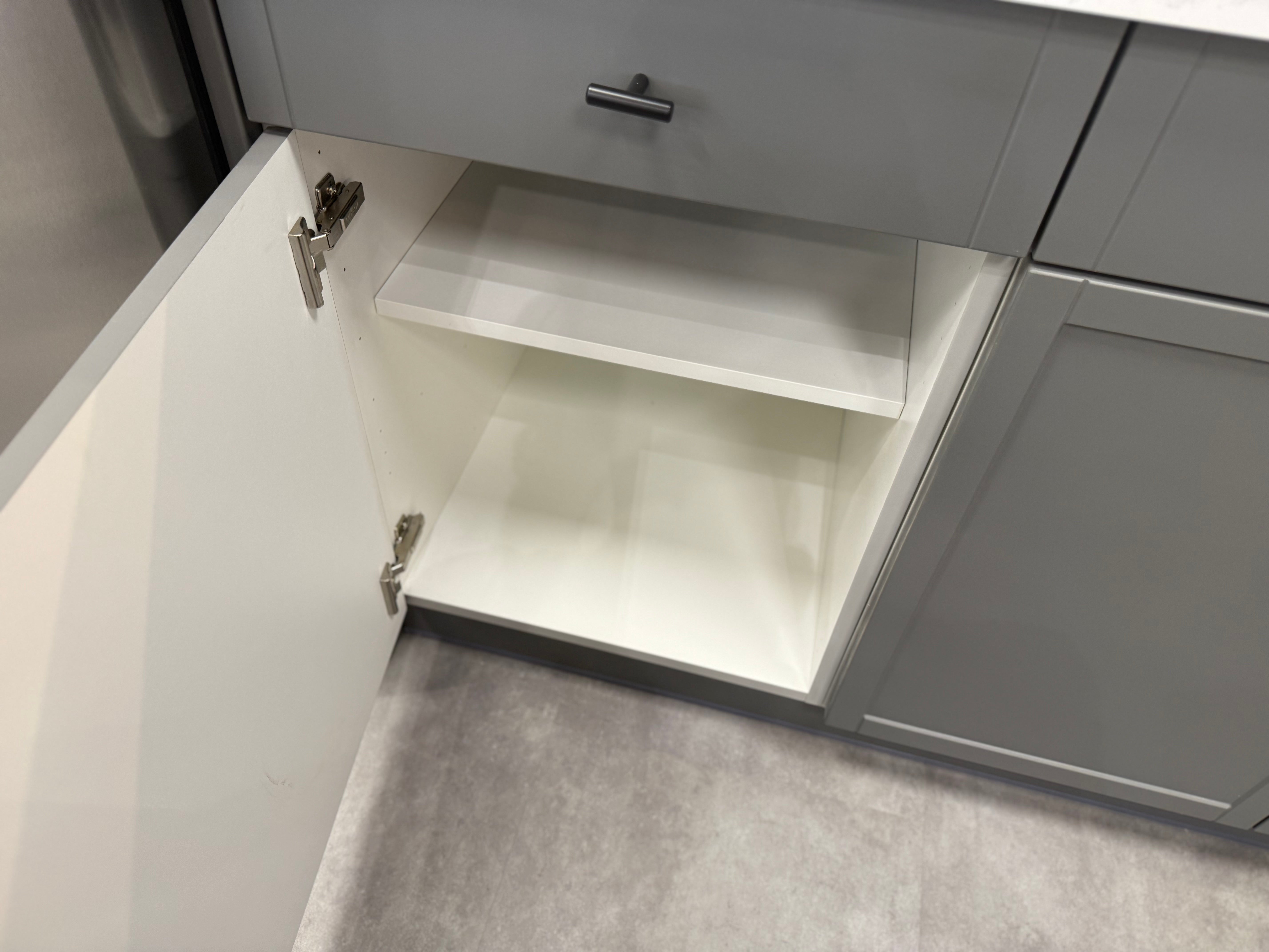 Wren Infinity Shaker Slim Lava Gray Matte Kitchen with Island