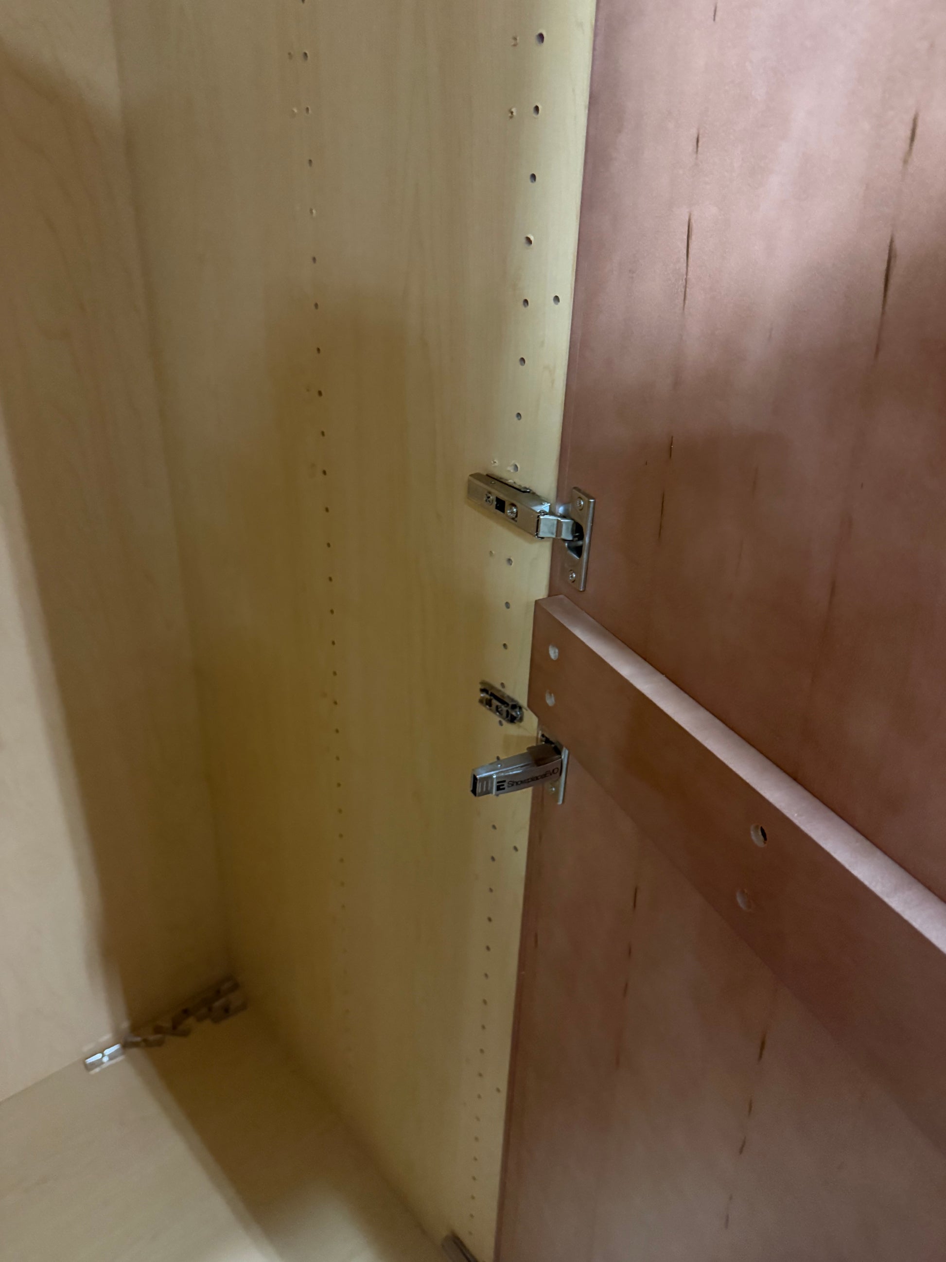 Showplace Modern Maple Wood with Nutmeg Stain Partial Kitchen Cabinets 