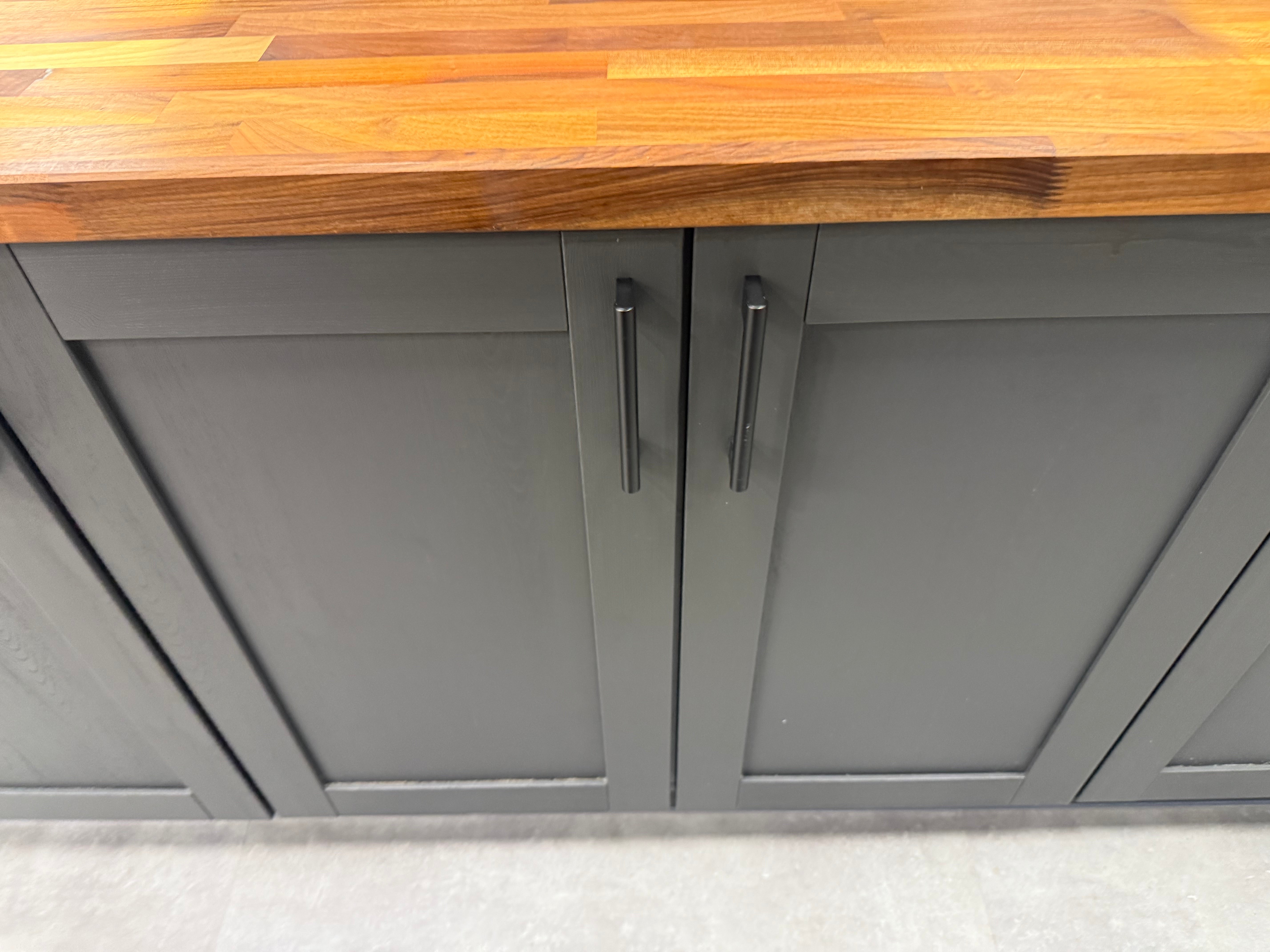 Wren Shaker Forest Classic Alchemy Grain Kitchen with Island