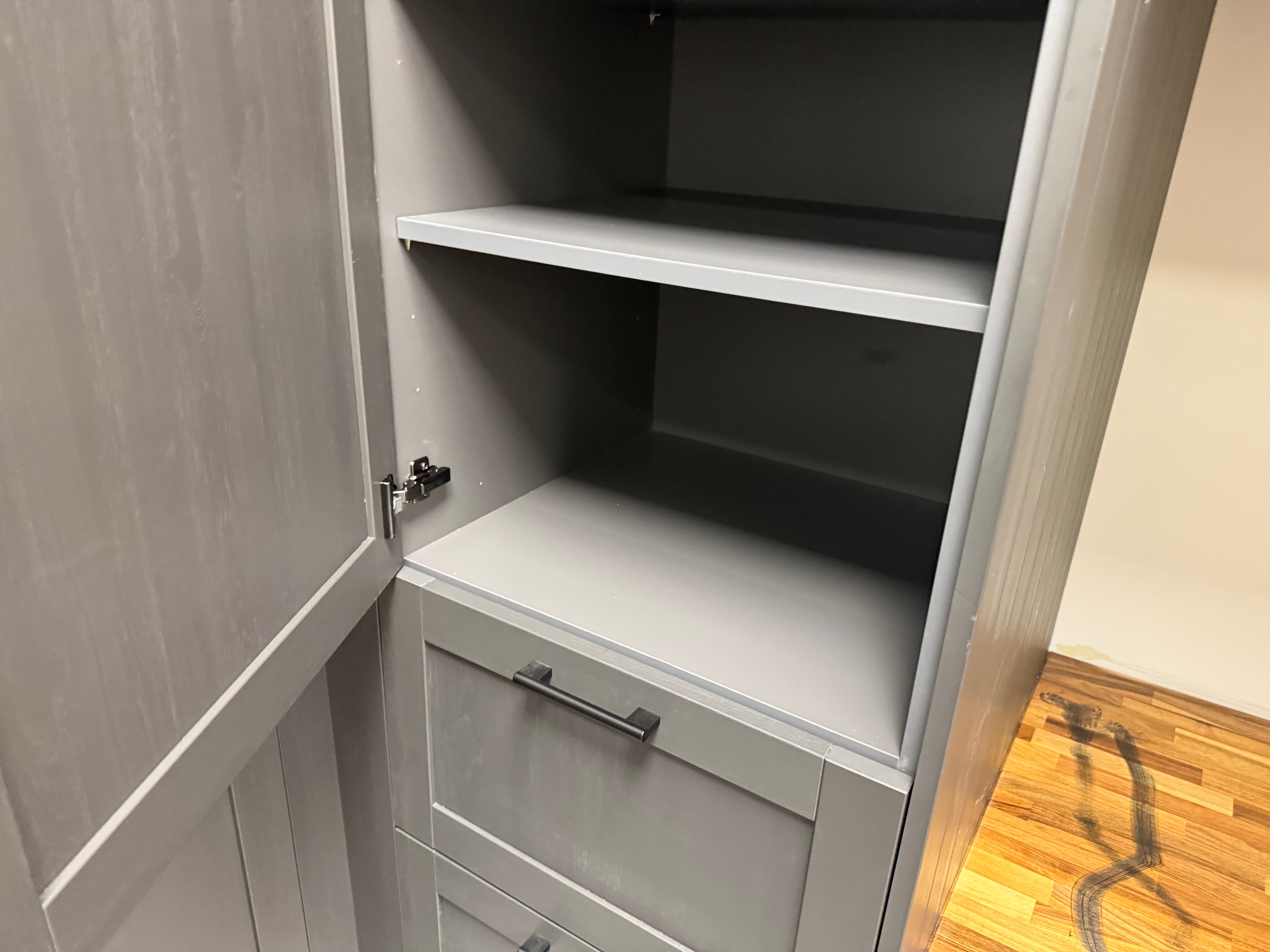 Wren Infinity Plus Shaker Forest Classic Alchemy Grain Laundry Room