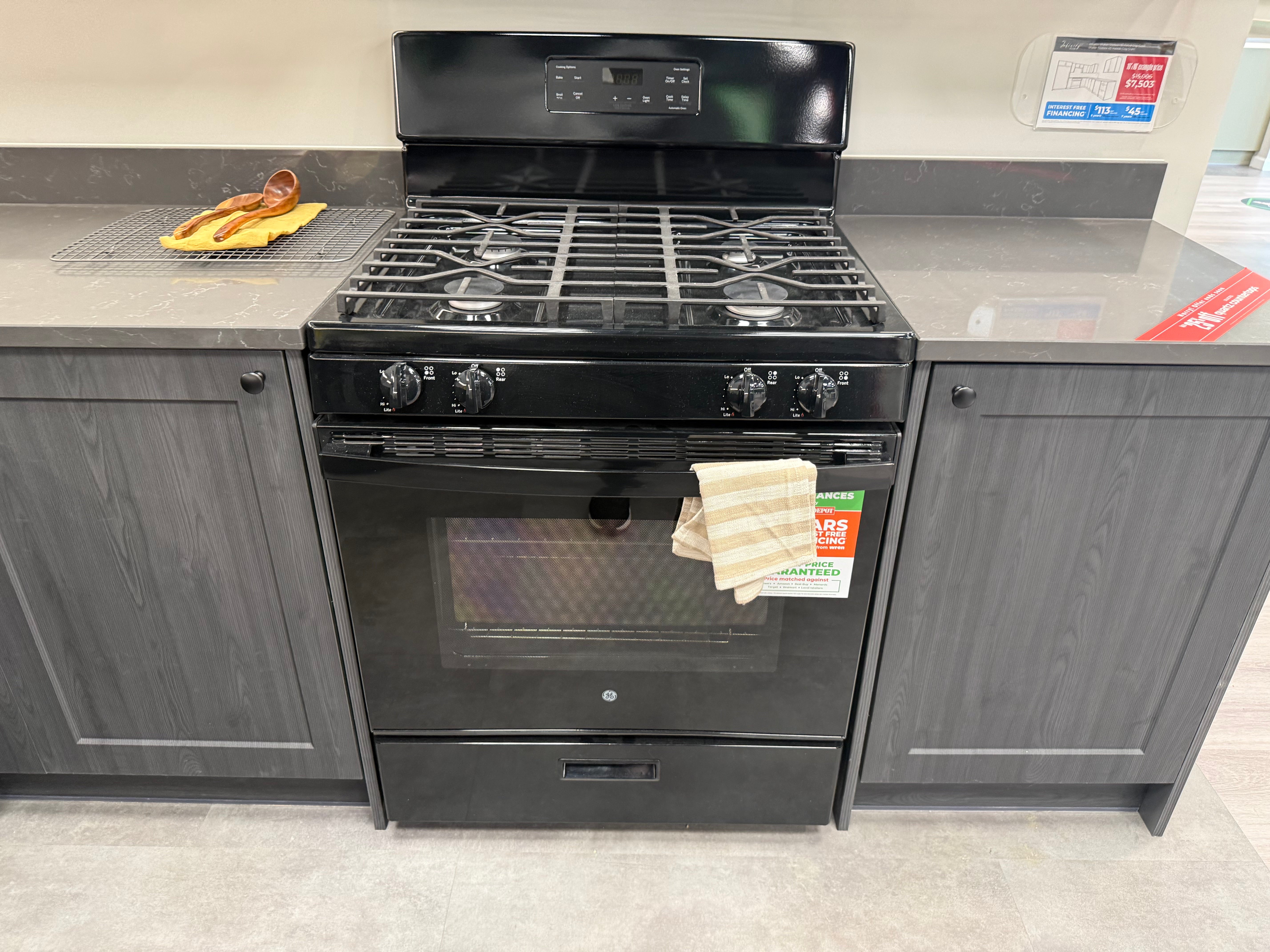 Wren Shaker Chelsea Pencil & Pebble Gray Grain Kitchen