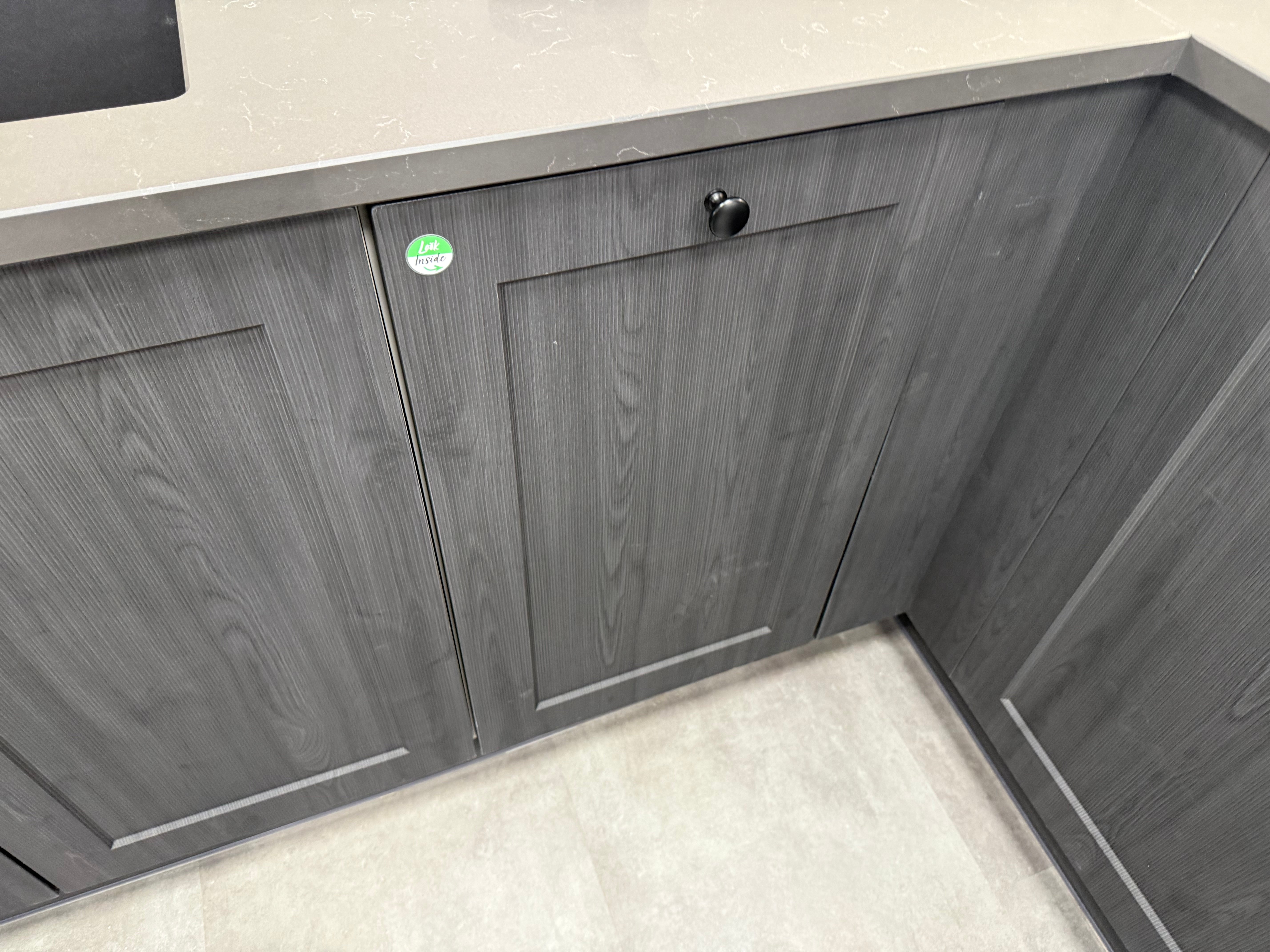 Wren Shaker Chelsea Pencil & Pebble Gray Grain Kitchen
