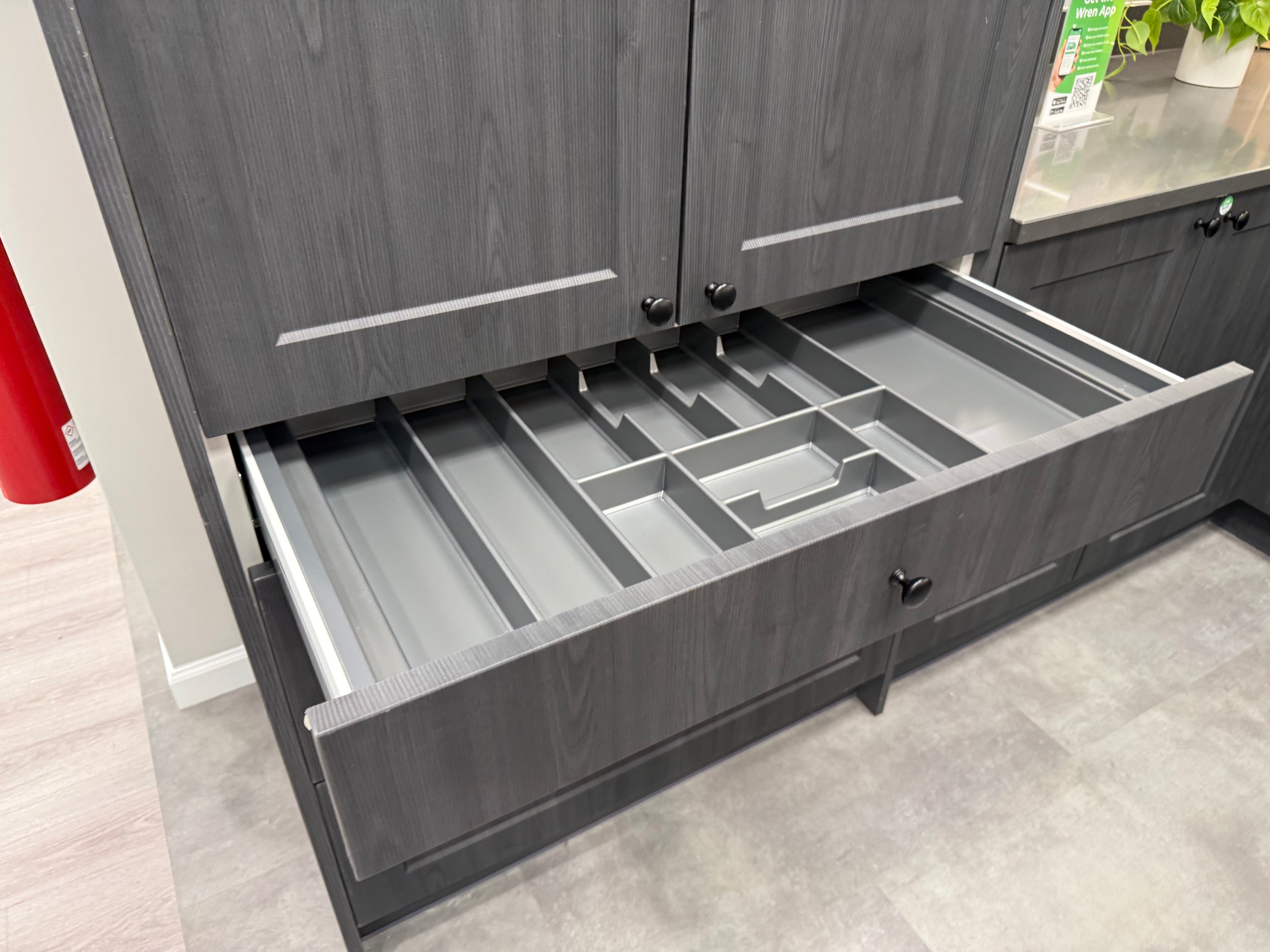 Wren Shaker Chelsea Pencil & Pebble Gray Grain Kitchen