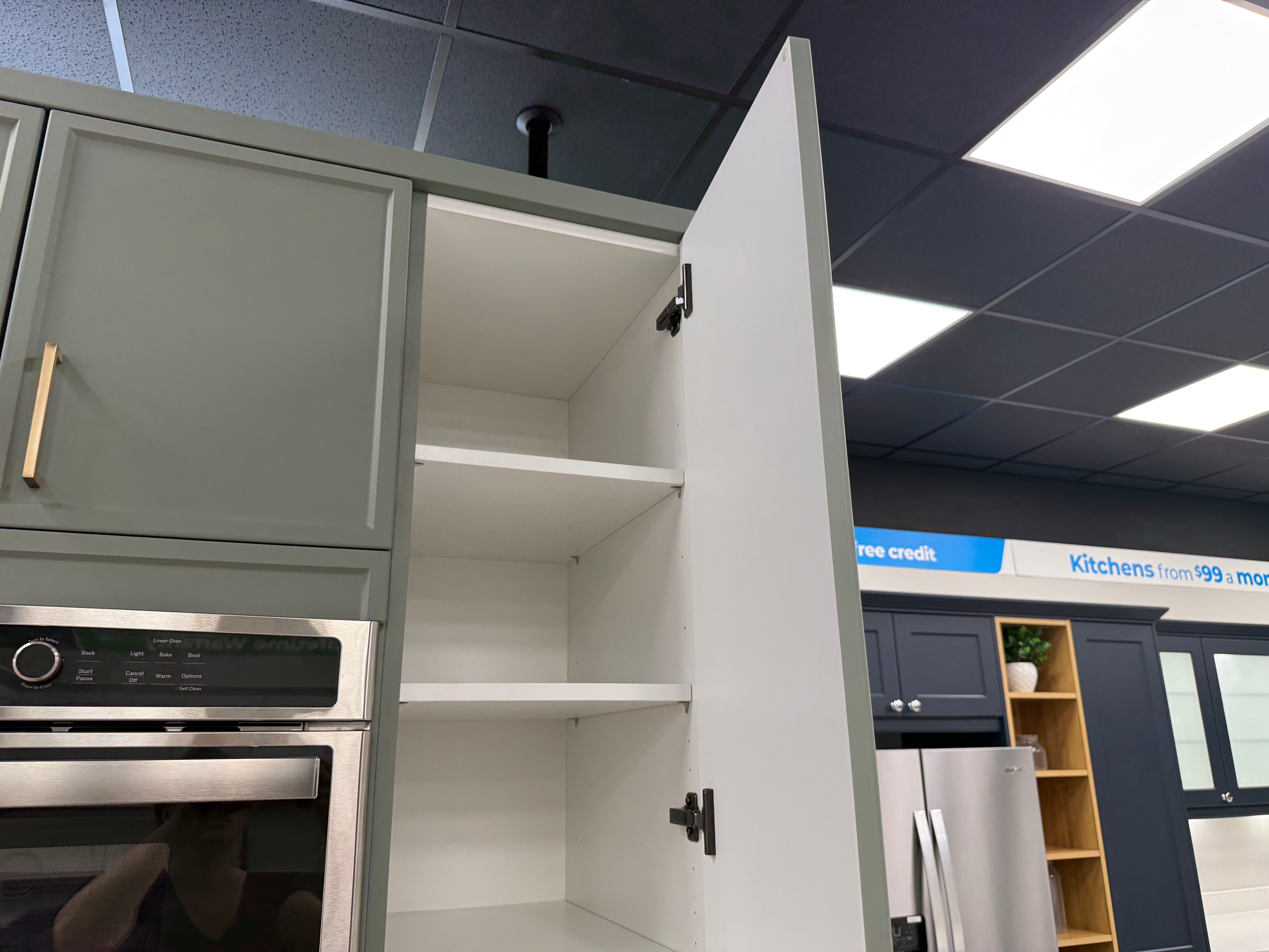 Wren Infinity Shaker Super Slim Juratek Matte Moss Green Kitchen Wall