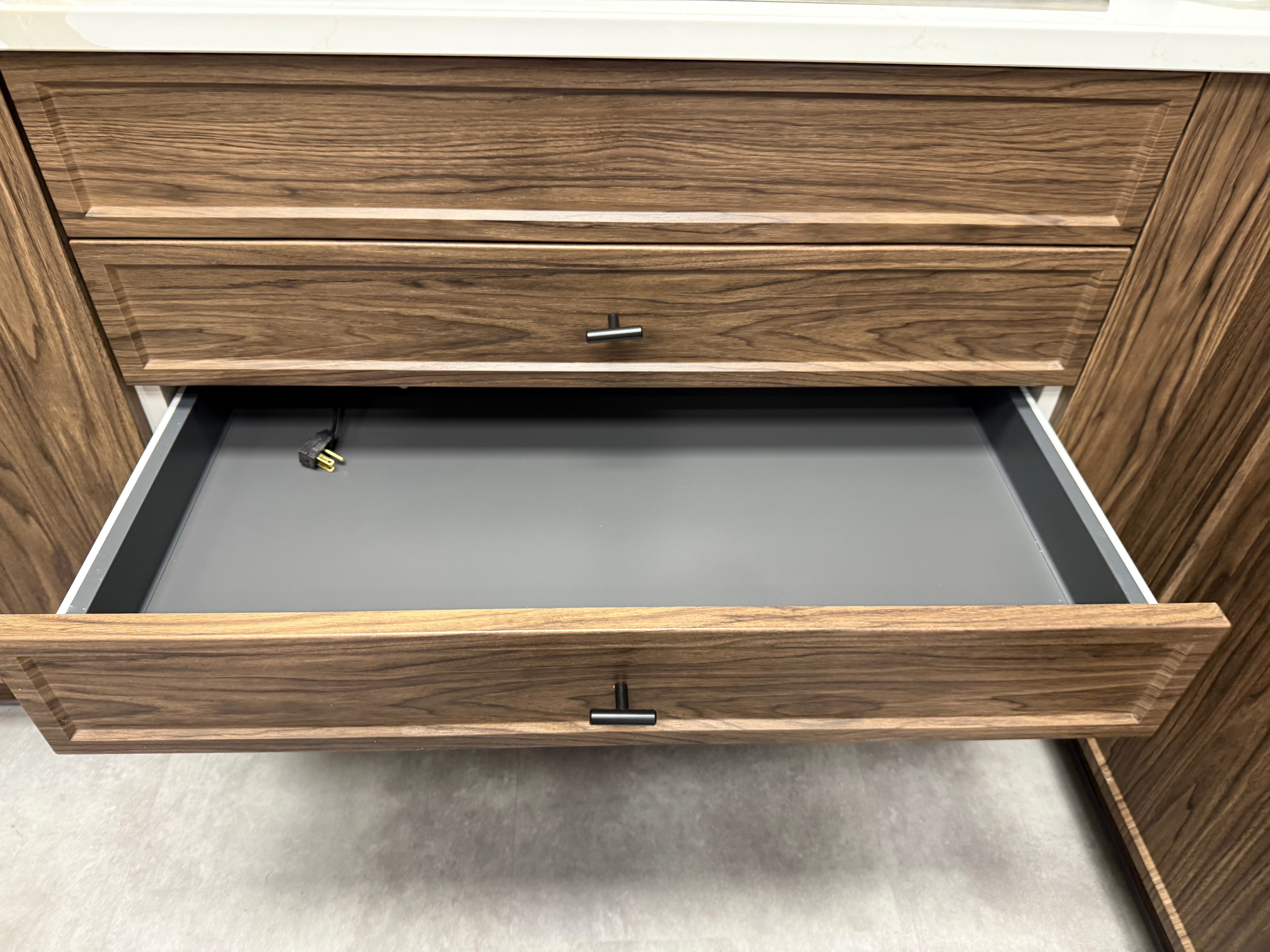 Wren Shaker Super Slim Juratek Sierra Walnut Grain and Nero Matte Kitchen