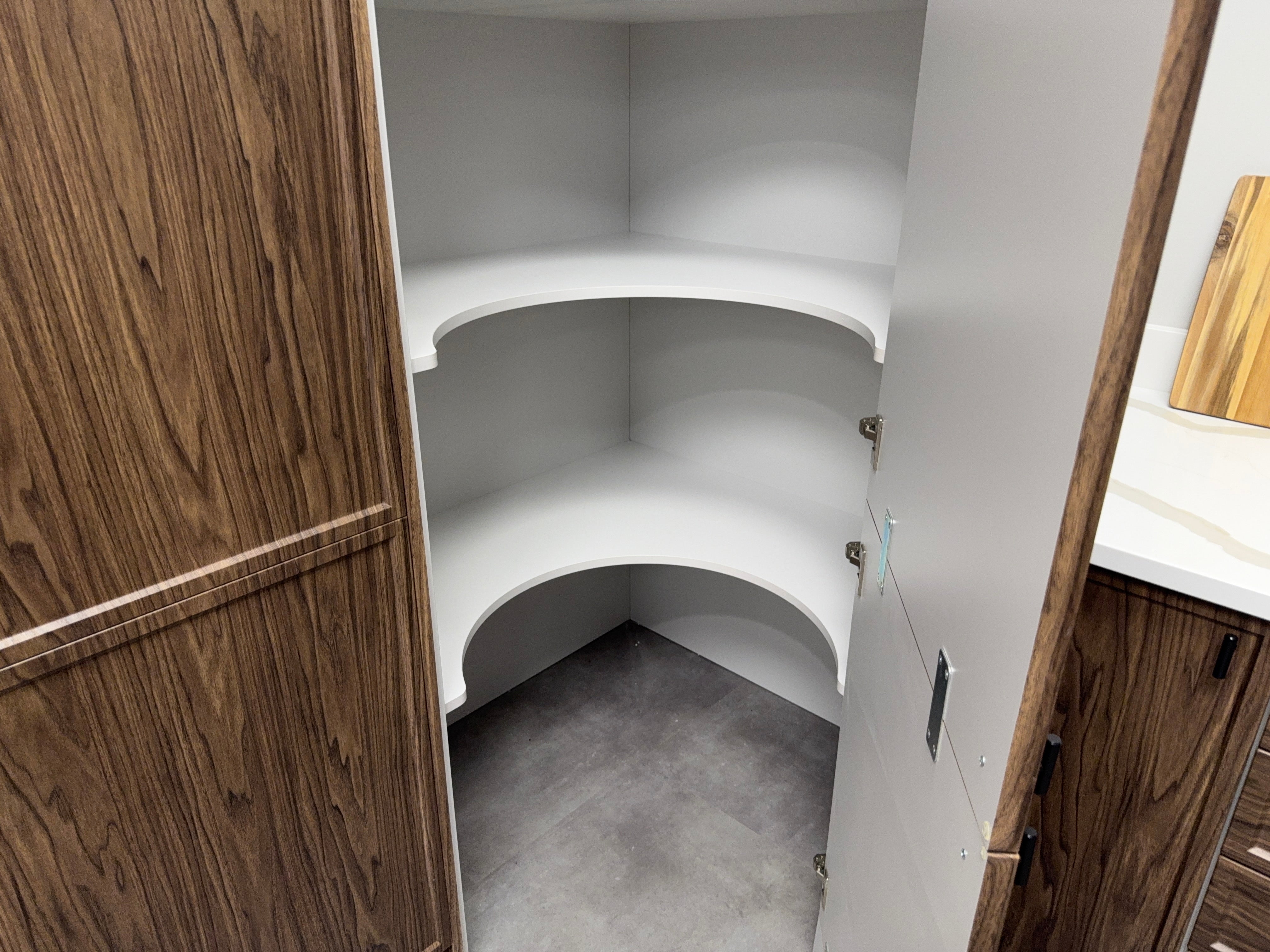 Wren Shaker Super Slim Juratek Sierra Walnut Grain and Nero Matte Kitchen