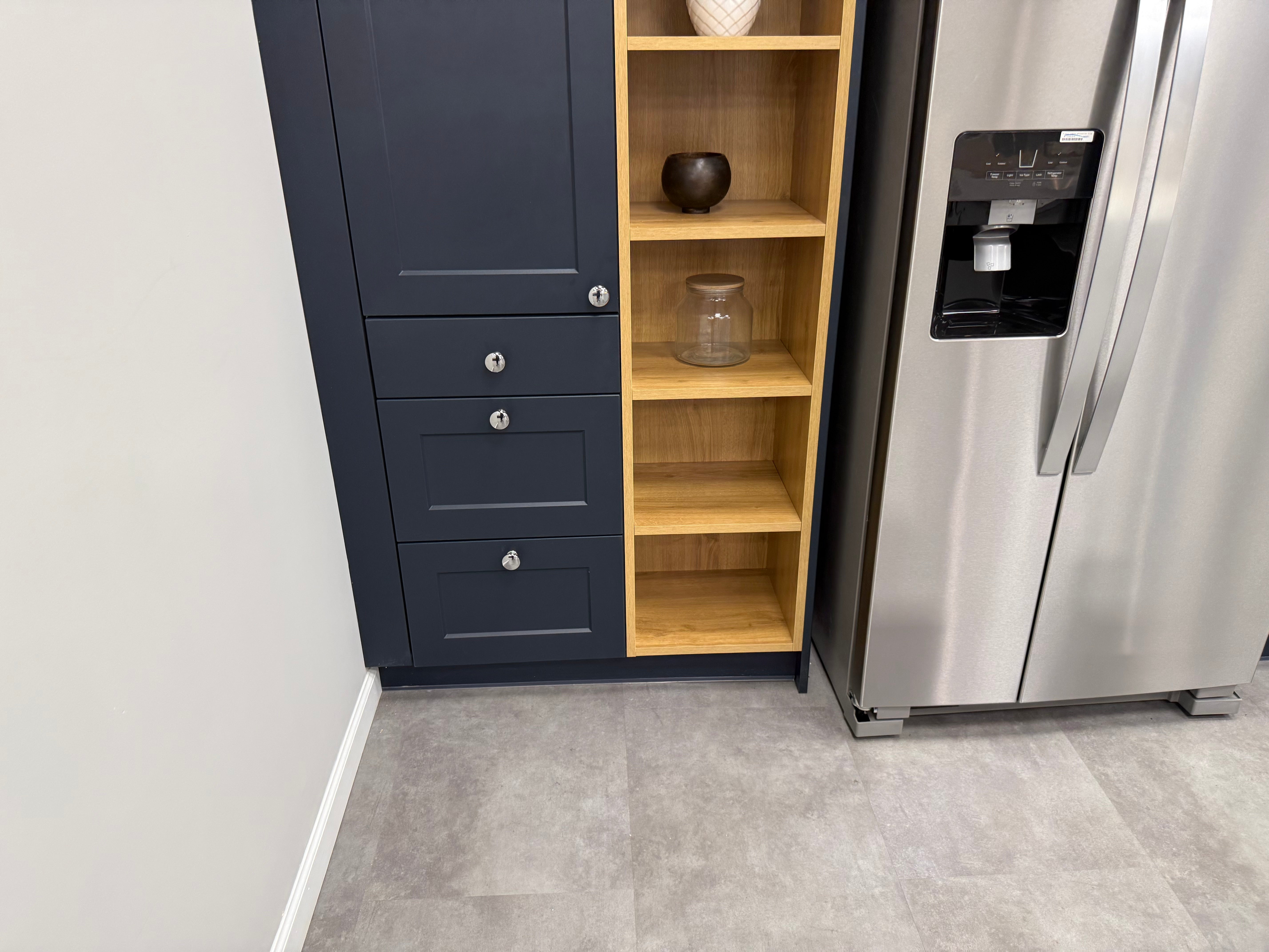 Wren Shaker Chelsea Matte Navy Blue & White Kitchen with Island