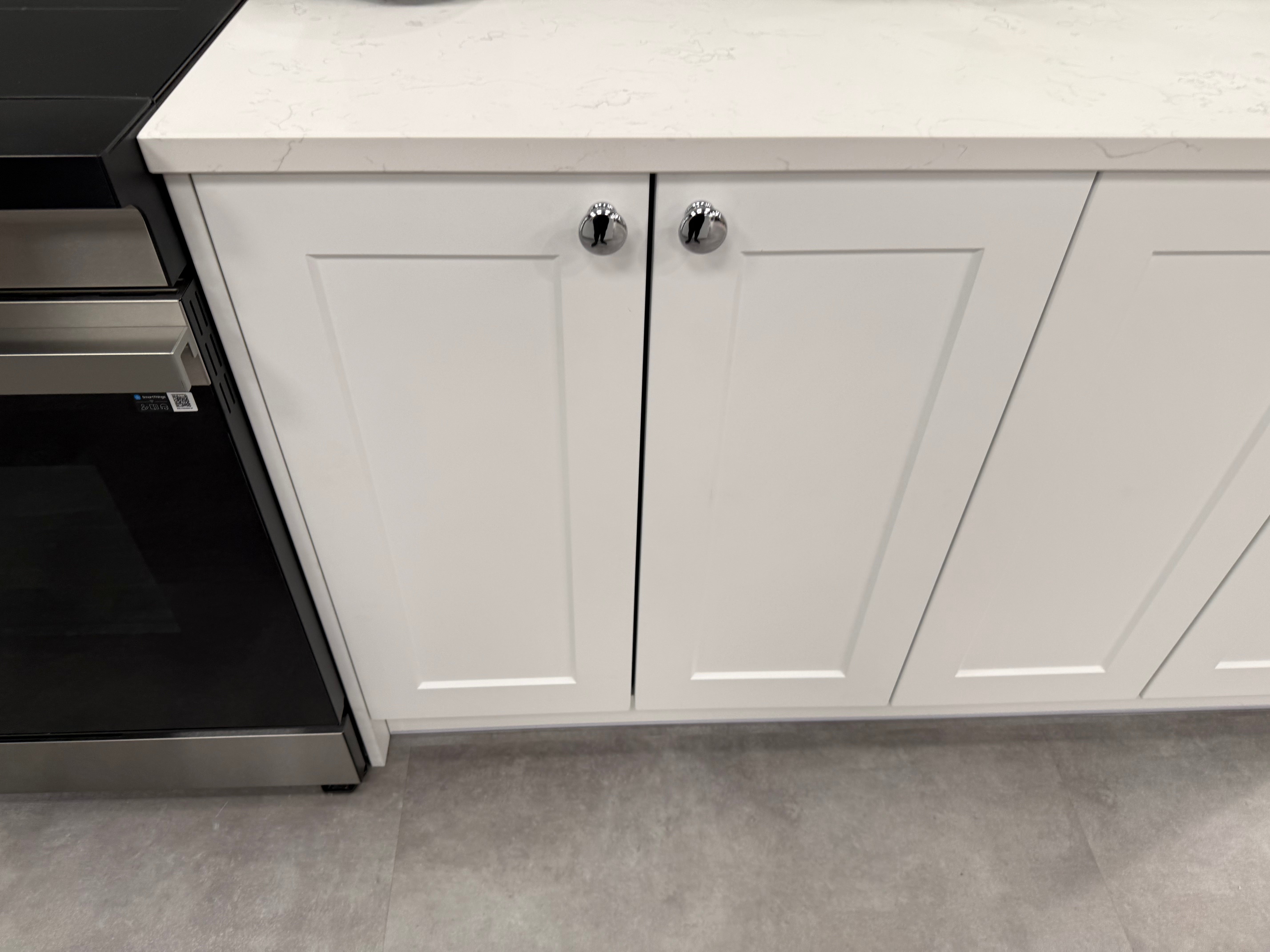 Wren Shaker Chelsea Matte Navy Blue & White Kitchen with Island