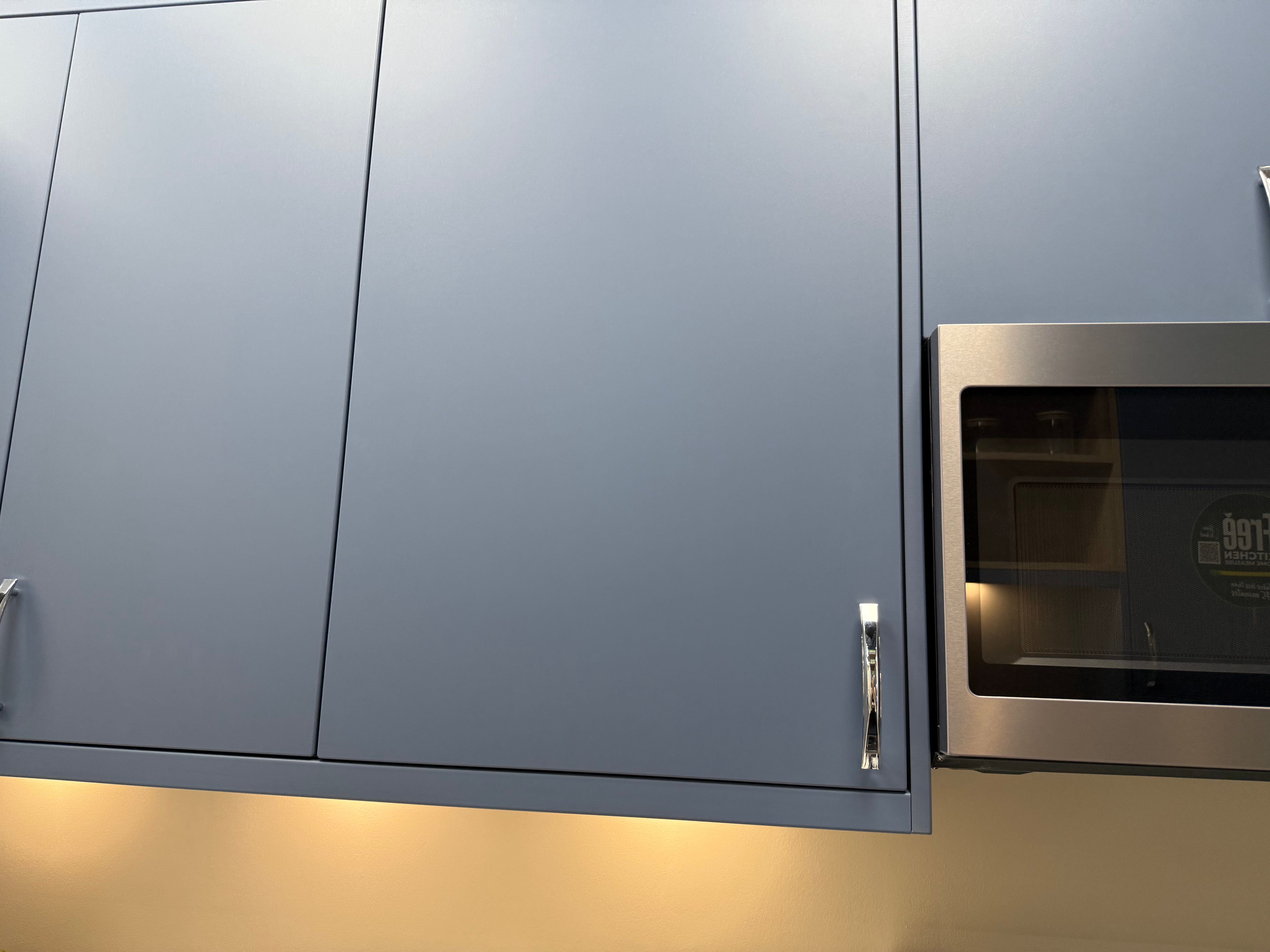 Wren Contour Juratek Matte Smoke Blue Kitchen