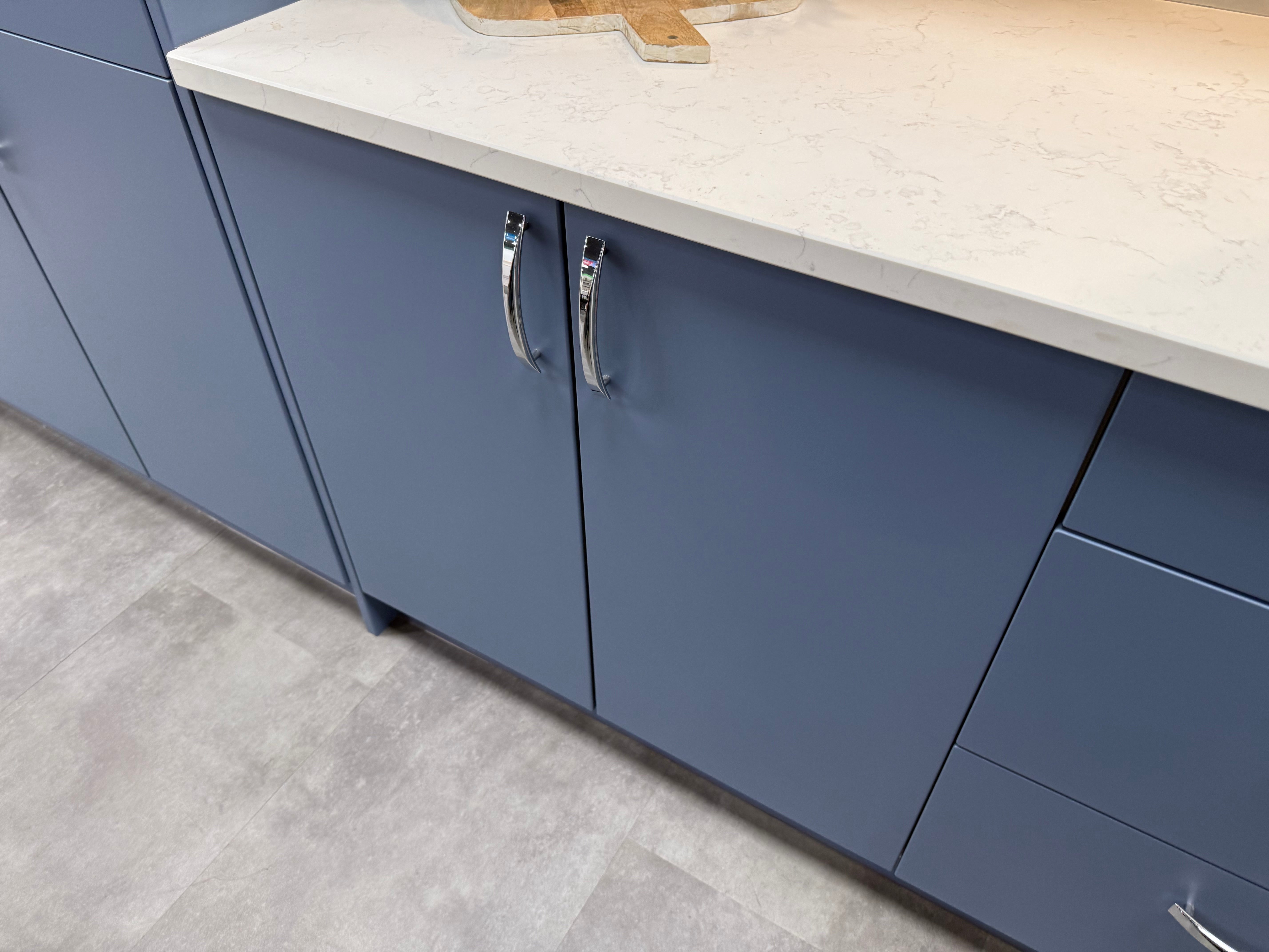 Wren Contour Juratek Matte Smoke Blue Kitchen