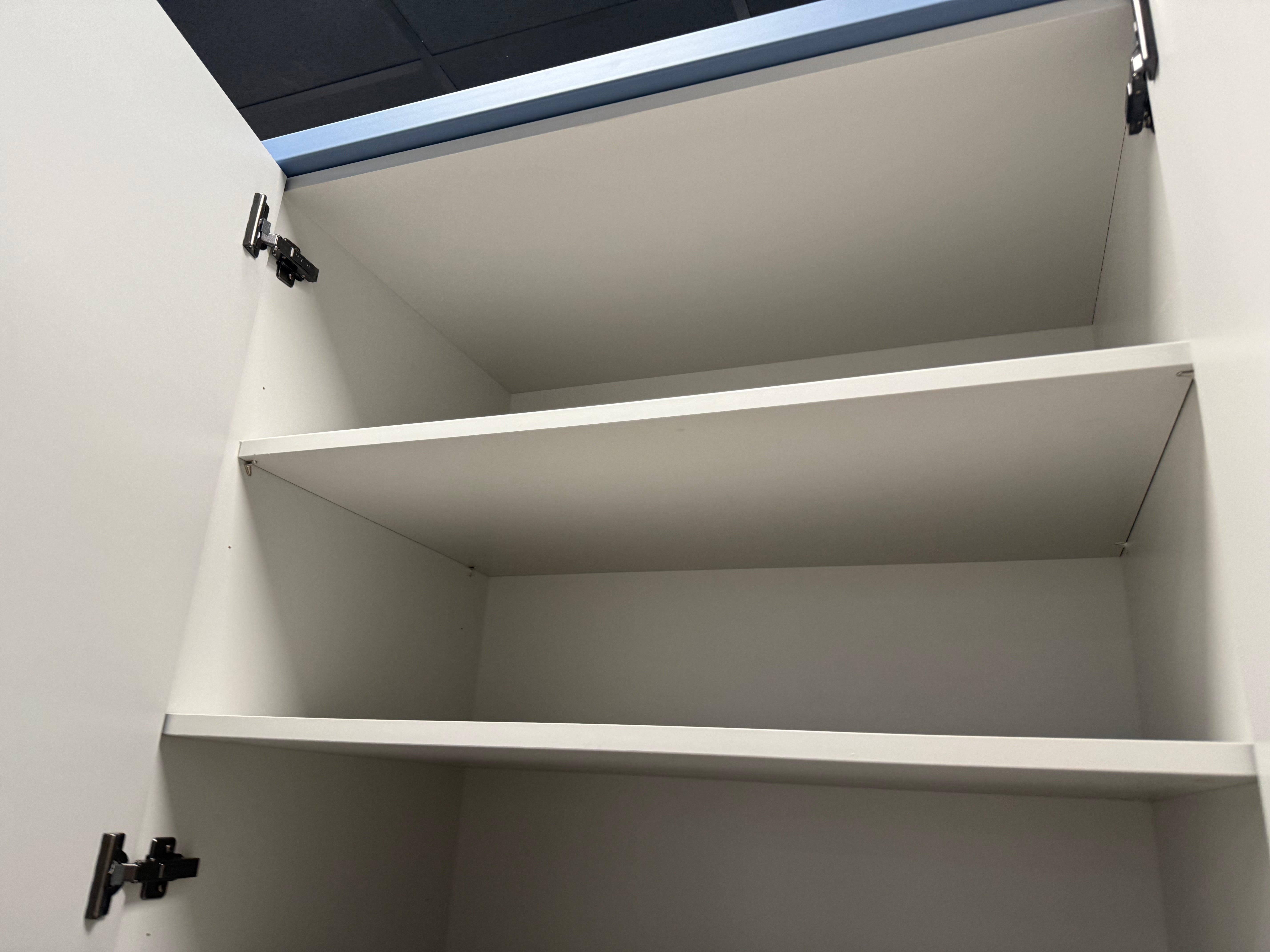 Wren Contour Juratek Matte Smoke Blue Kitchen