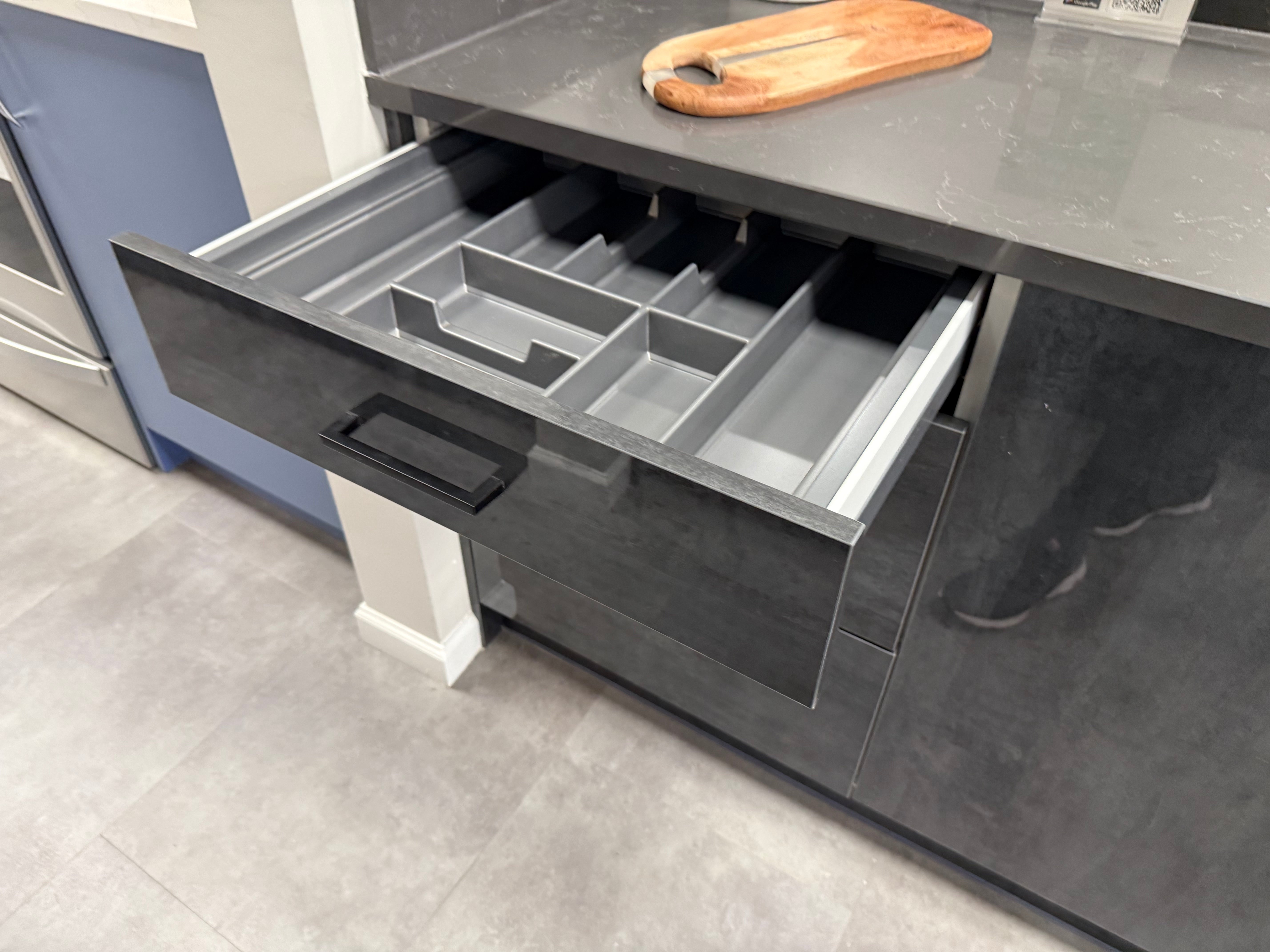 Wren Elements Contour Juratek Metallic Slate Gloss and Pencil Gray Matte Kitchen