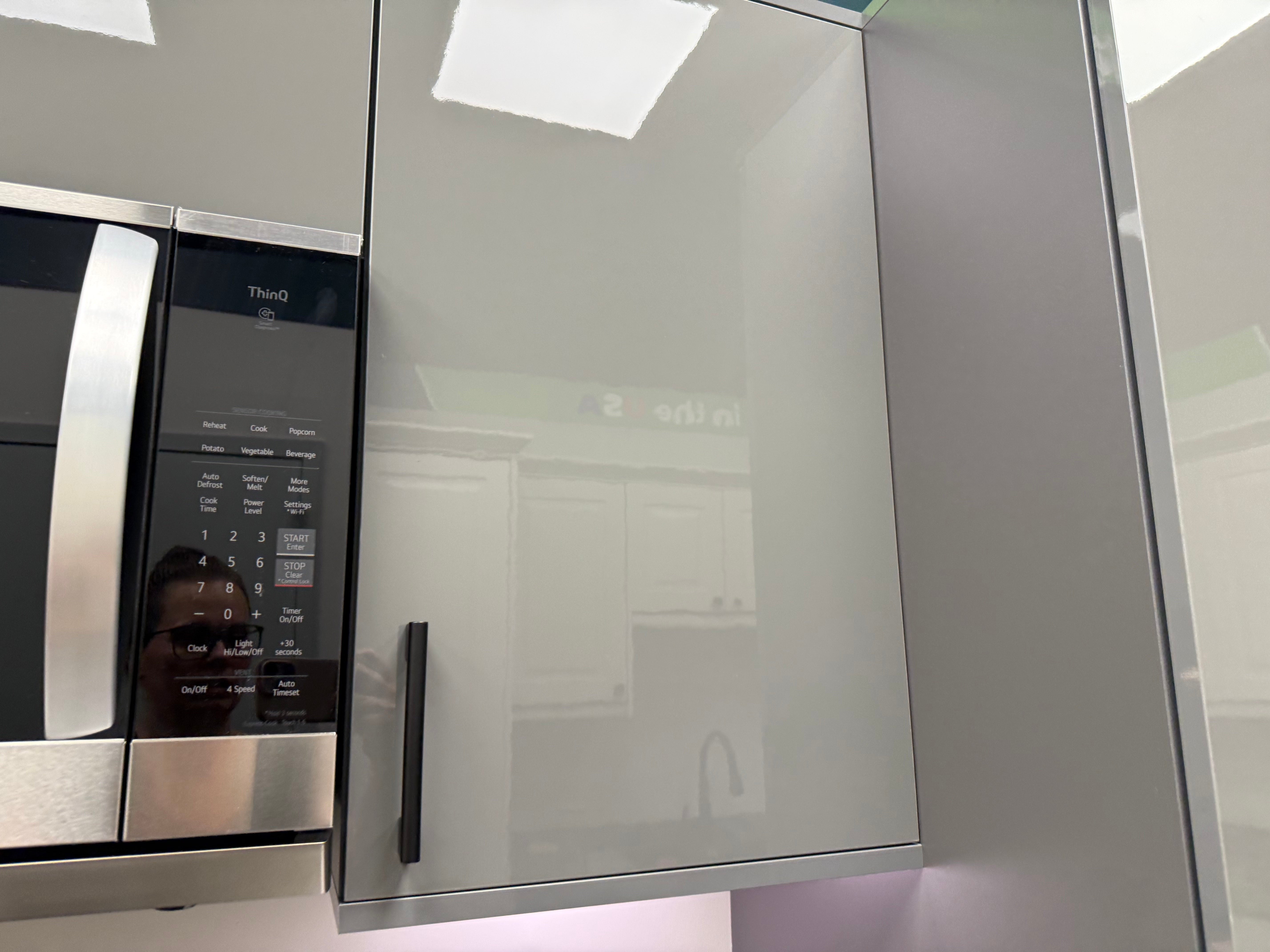 Wren Autograph Lava Gray Gloss Kitchen Wall