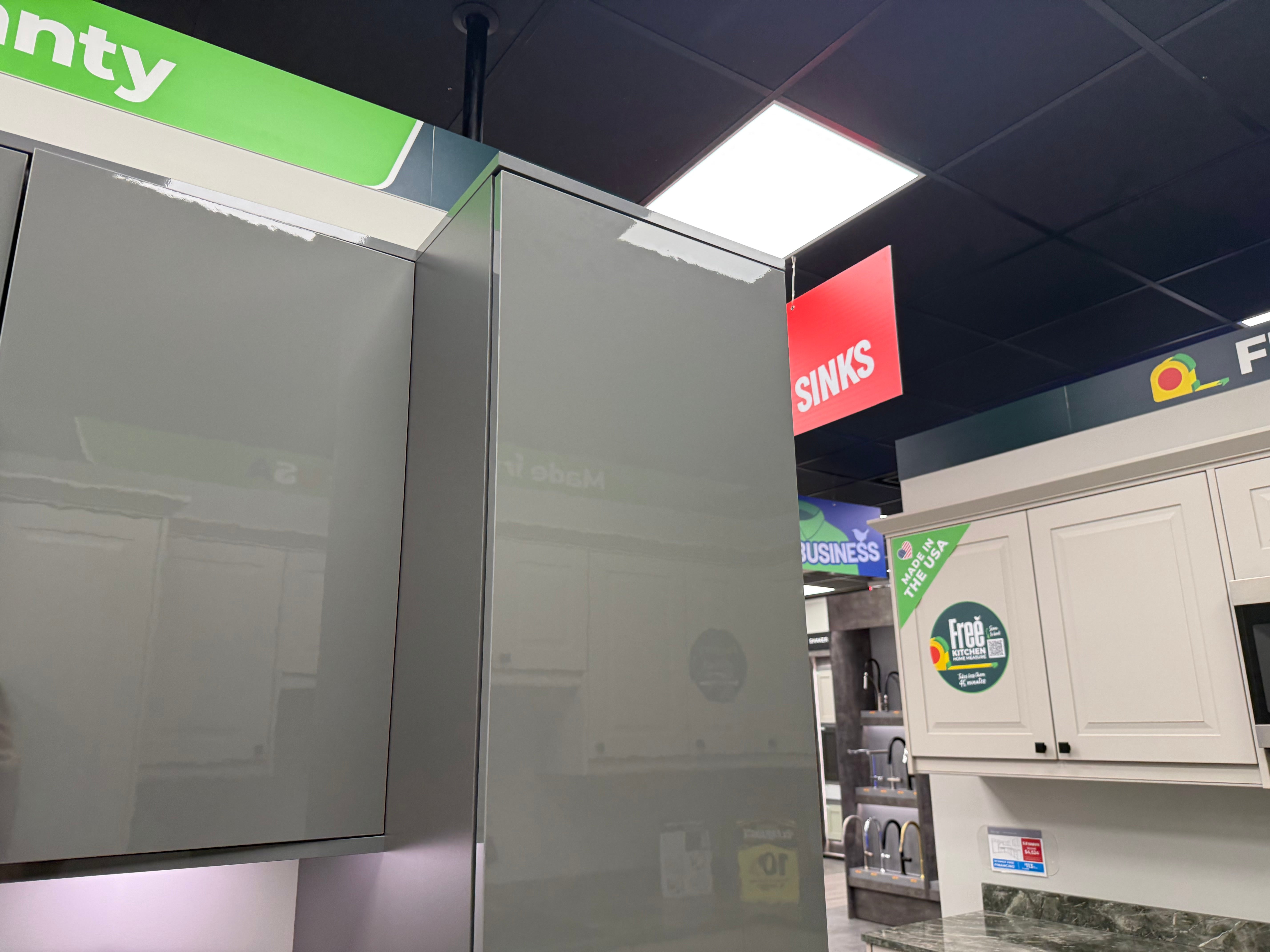 Wren Autograph Lava Gray Gloss Kitchen Wall