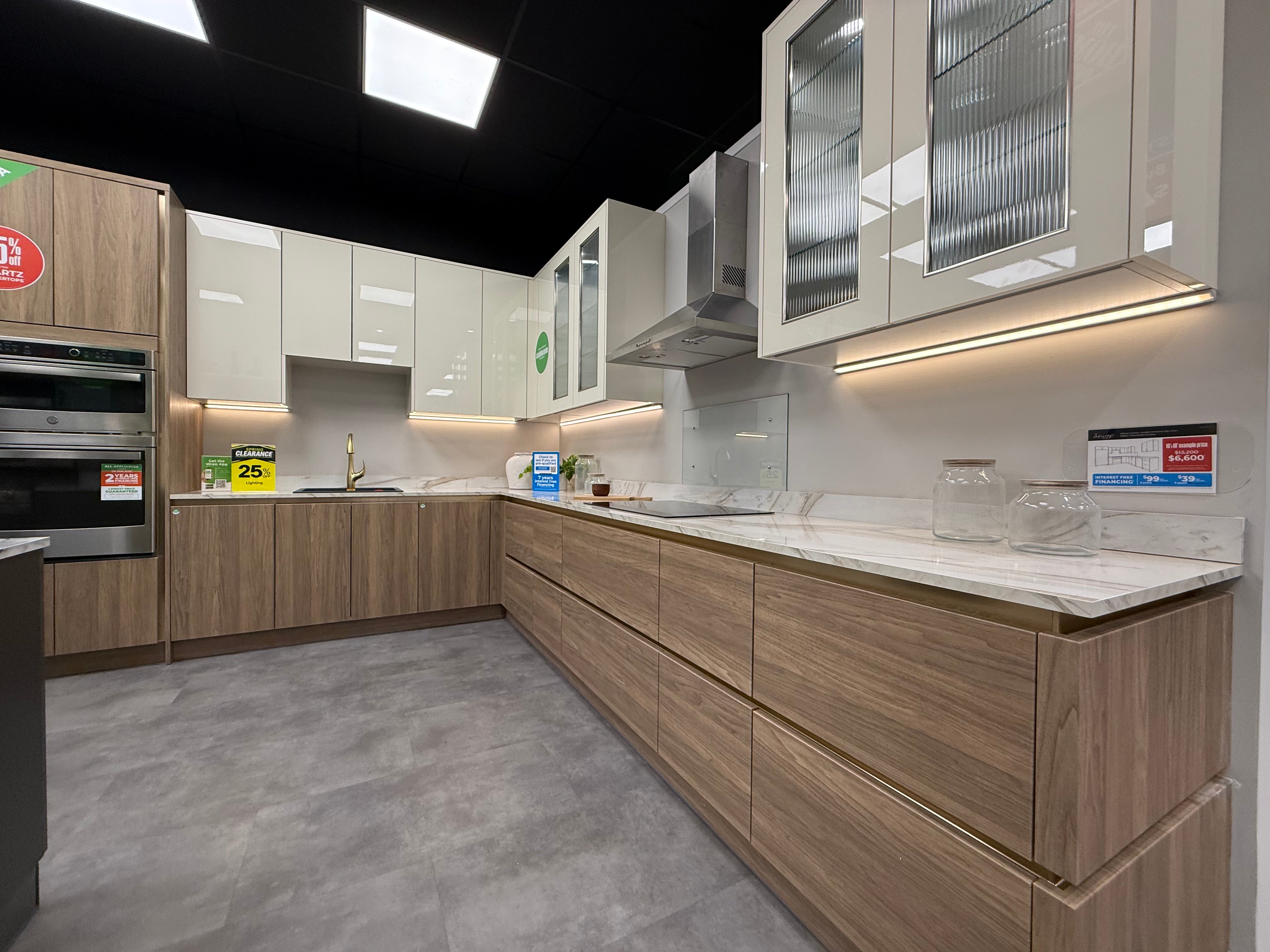 Wren Milano Ultra & Contour Juratek Montana Oak Grain & Gardenia Gloss Kitchen