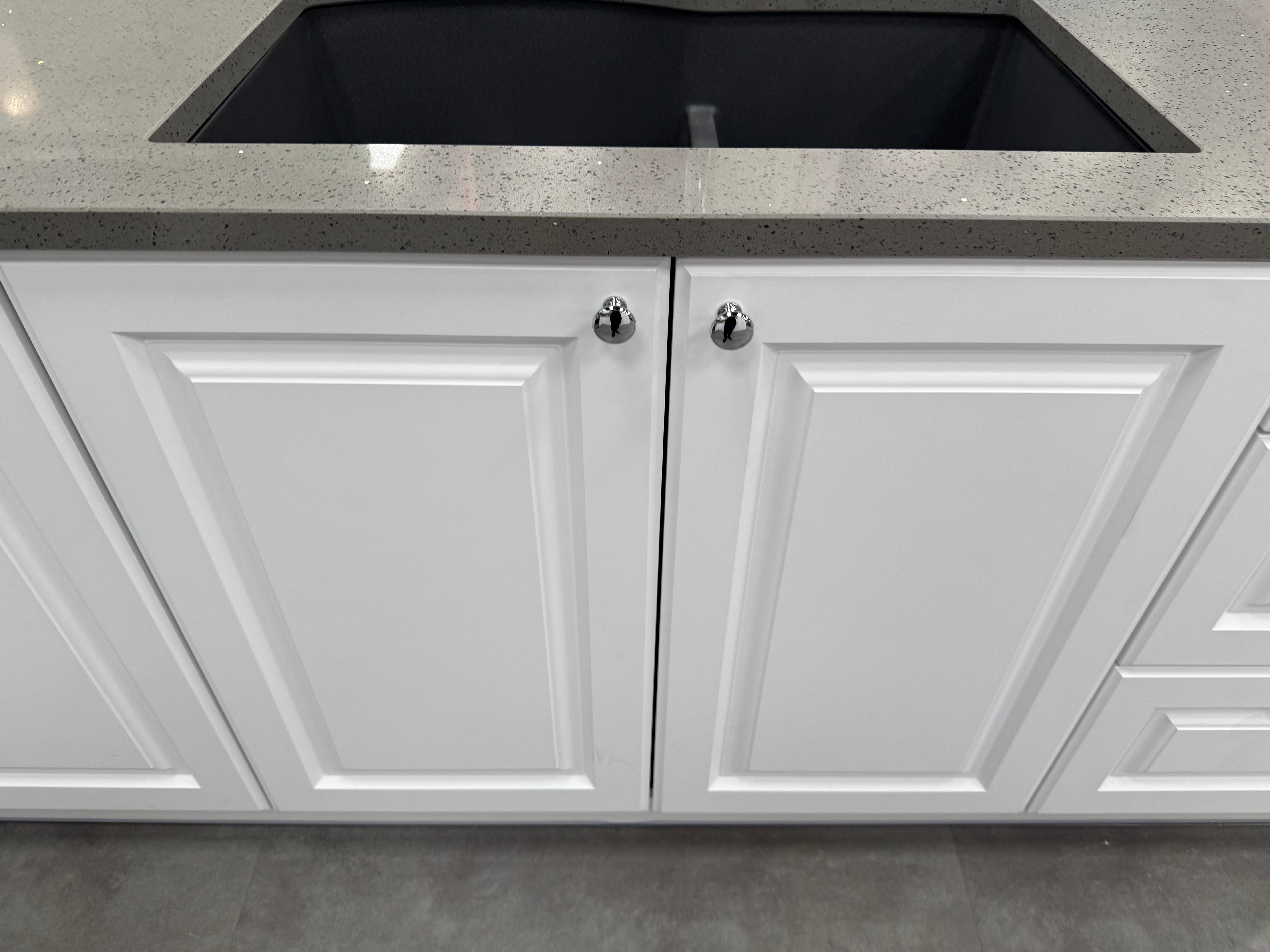 Wren Georgian Juratek Pillow Matte Kitchen