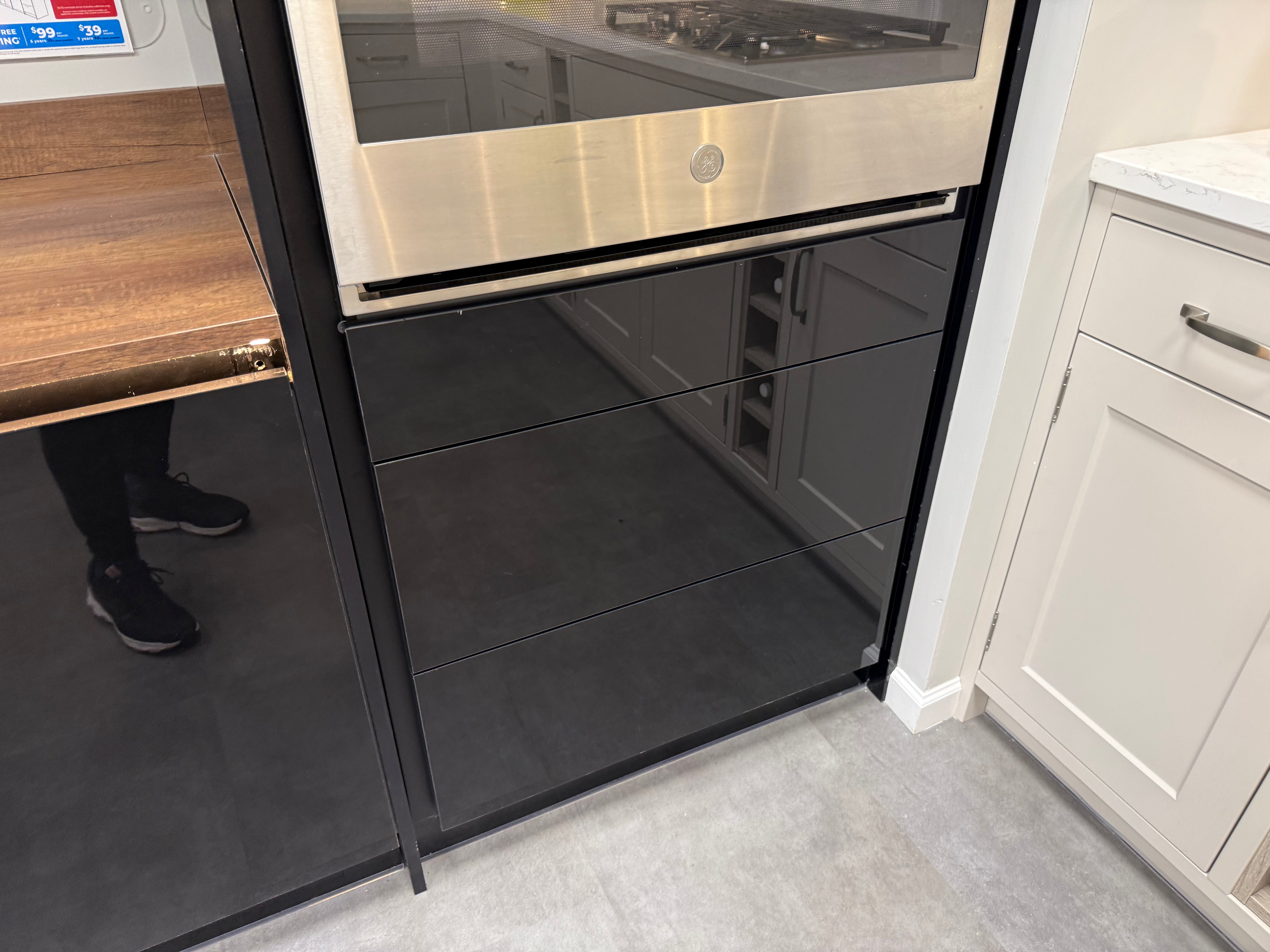 Wren Milano Ultra Nero Gloss Kitchen Wall