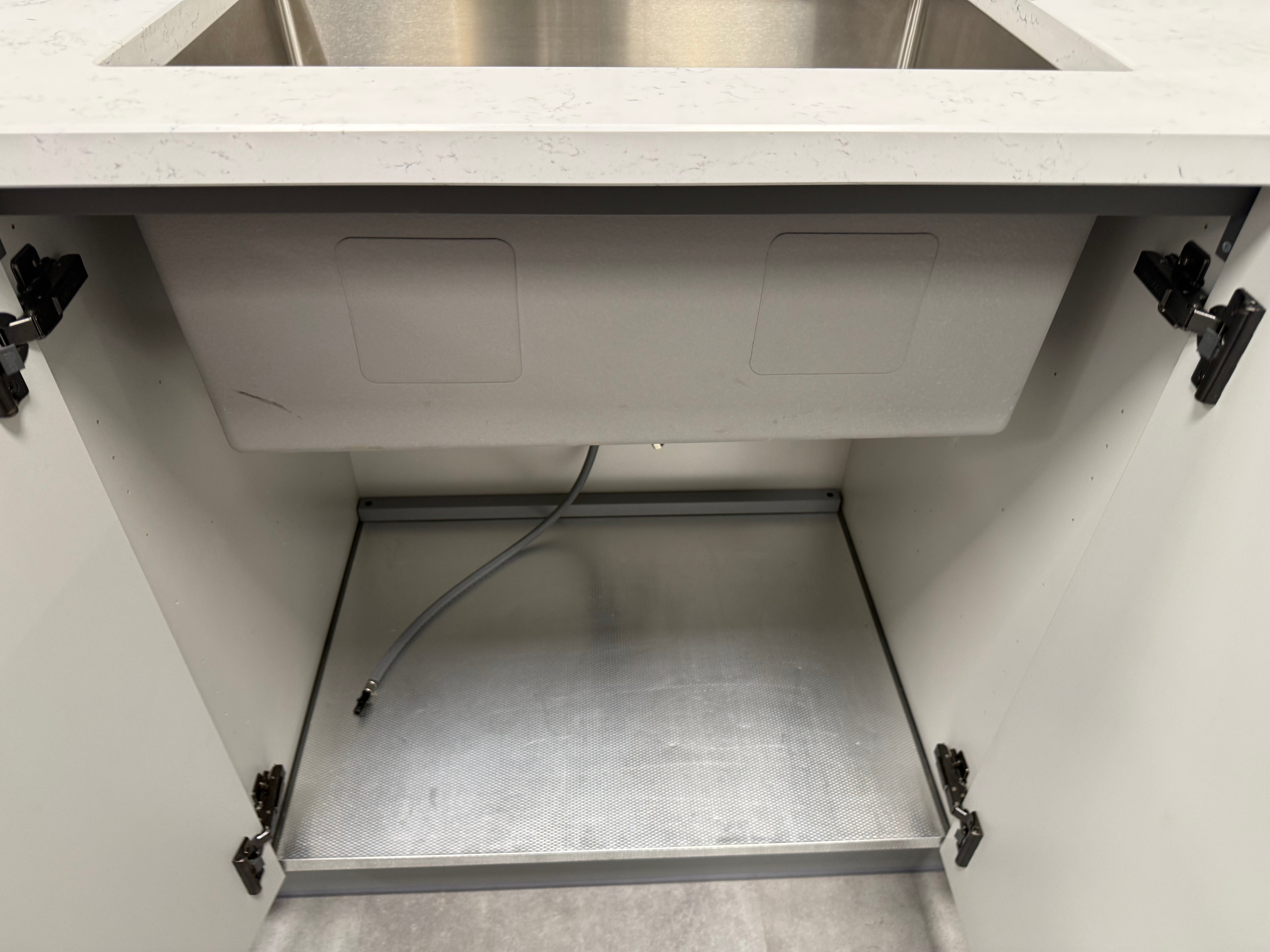 Wren Country Juratek Dove Gray Matte Kitchen