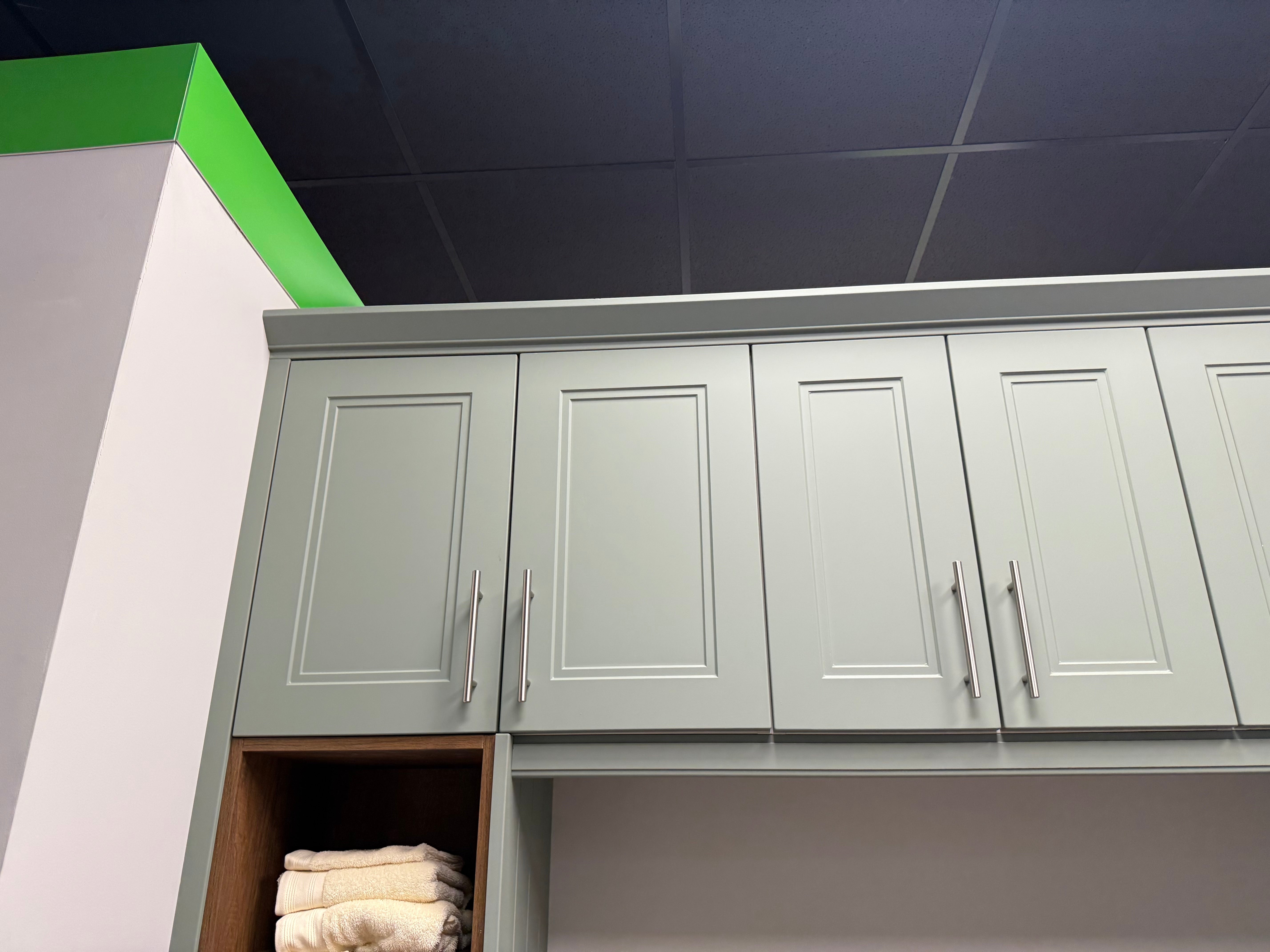 Wren Shaker Moss Green Mudroom