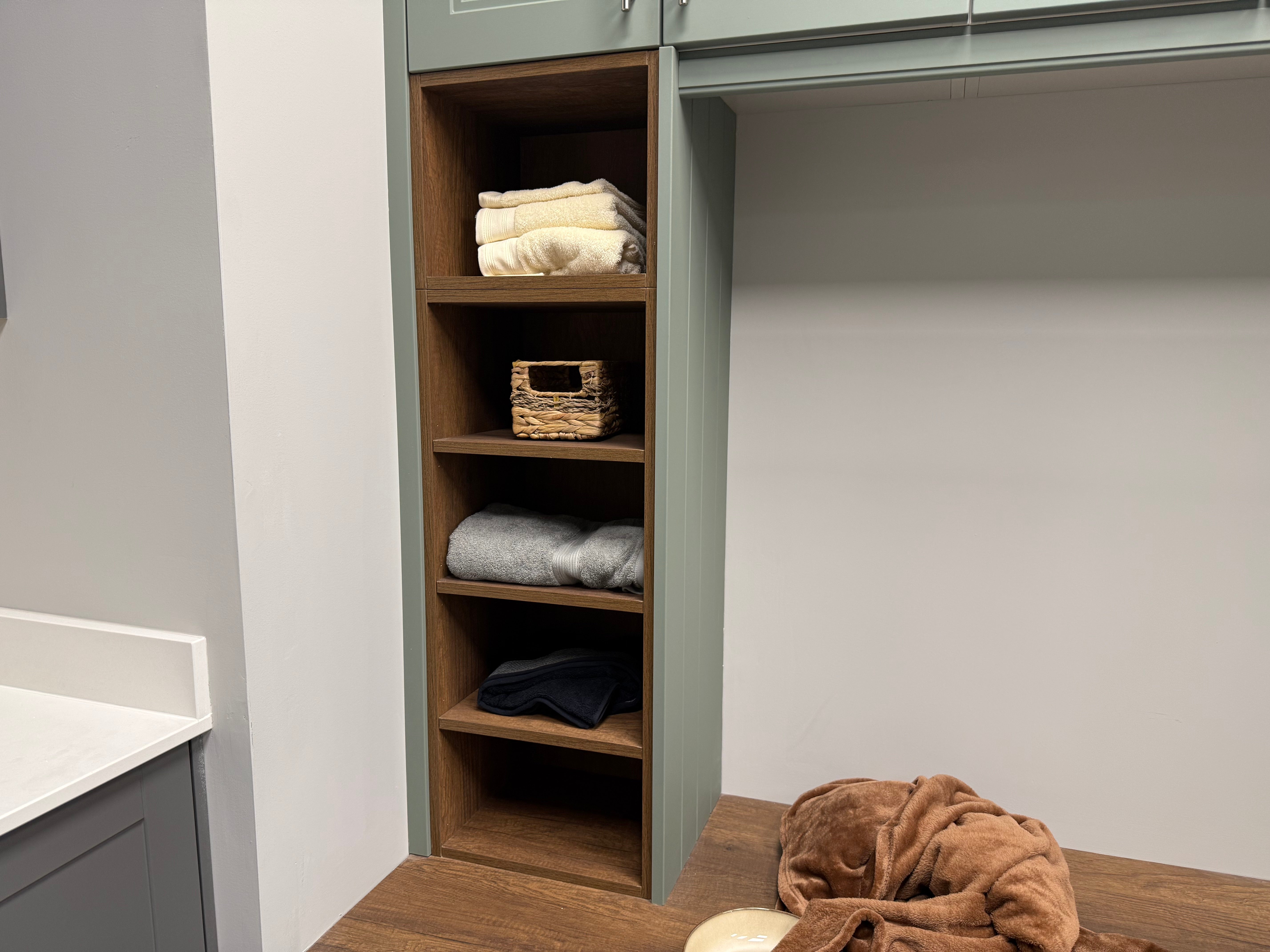 Wren Shaker Moss Green Mudroom