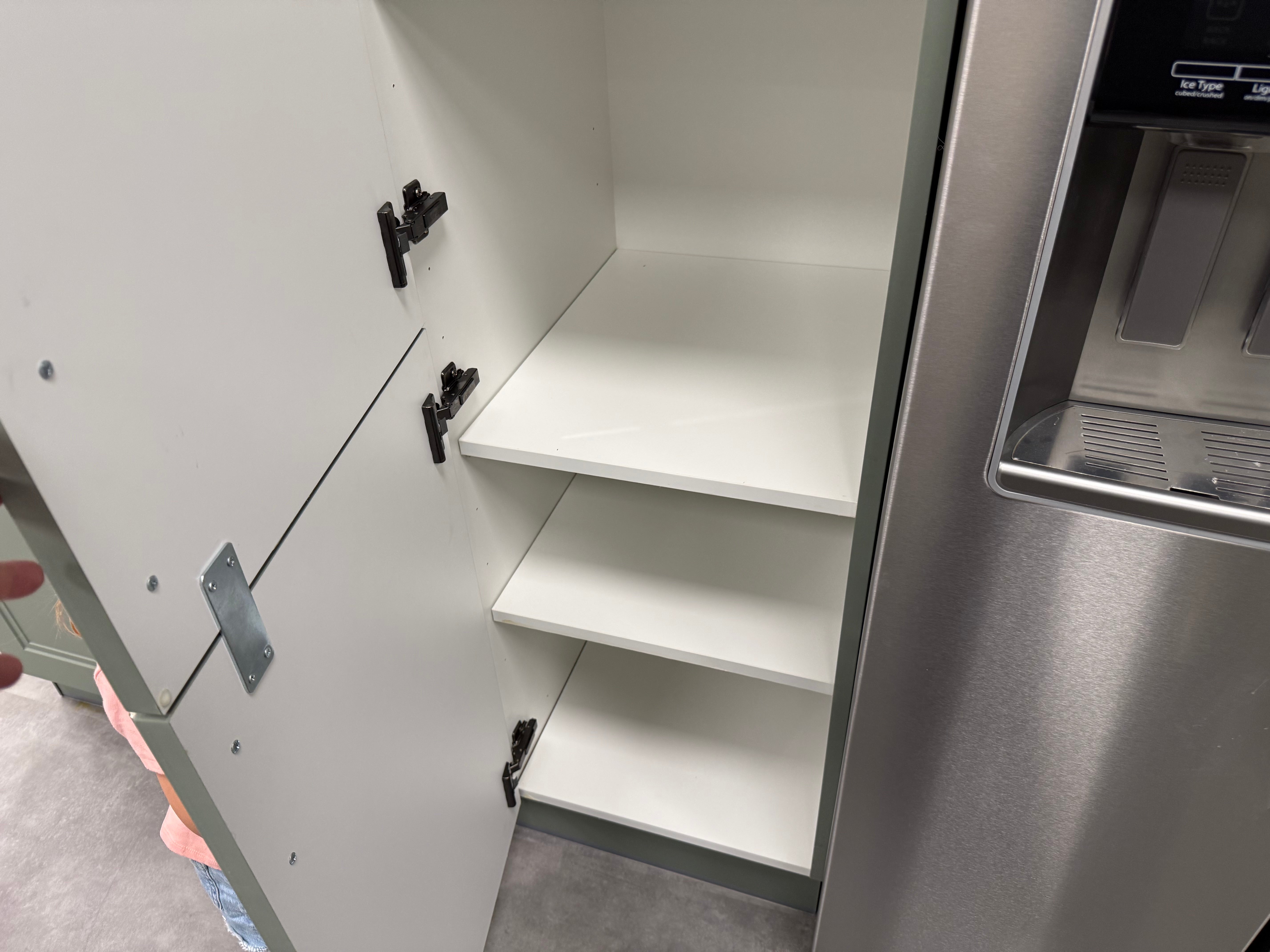 Wren Shaker Denver Juratek Matte Green Moss Kitchen