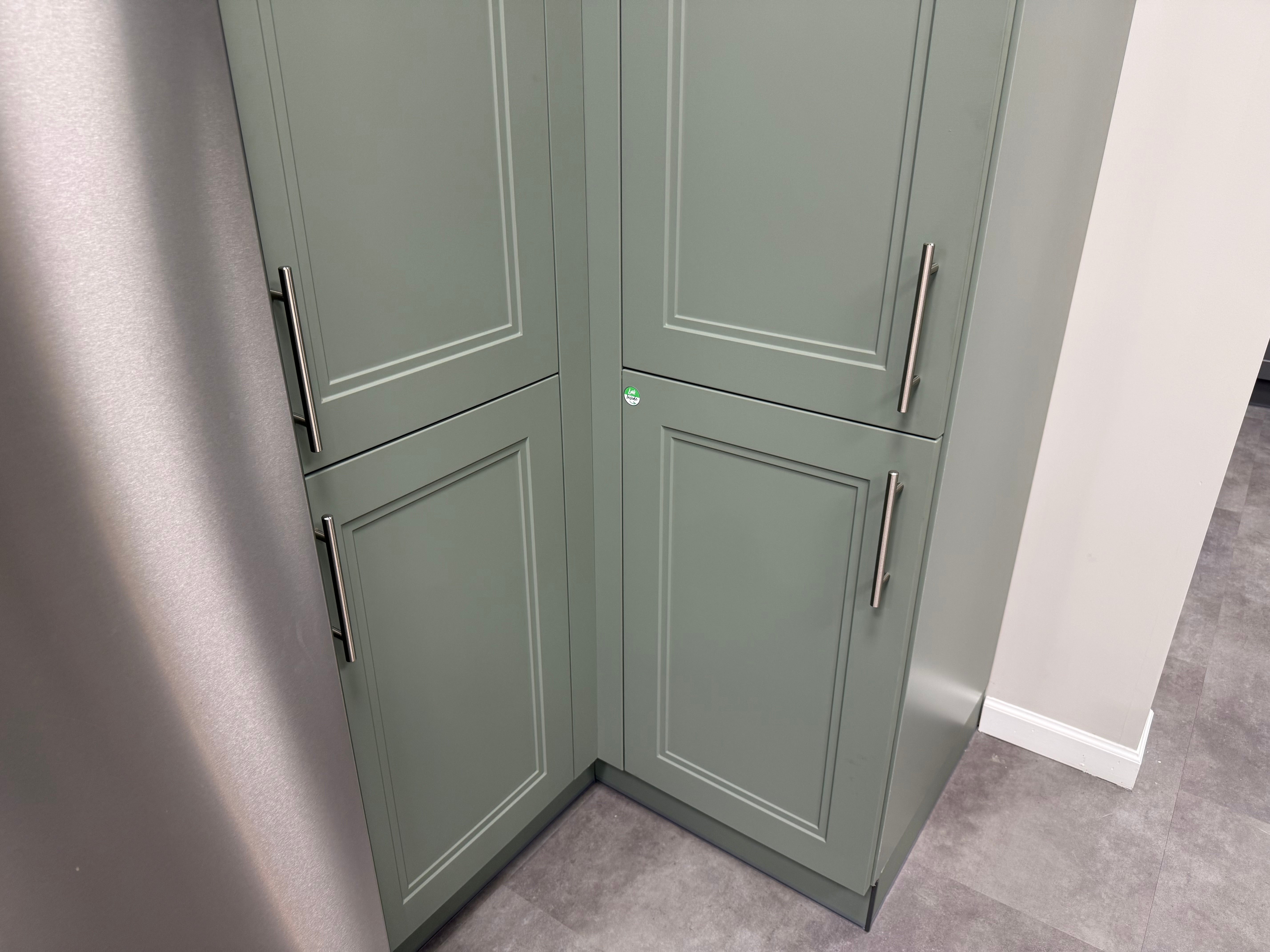 Wren Shaker Denver Juratek Matte Green Moss Kitchen